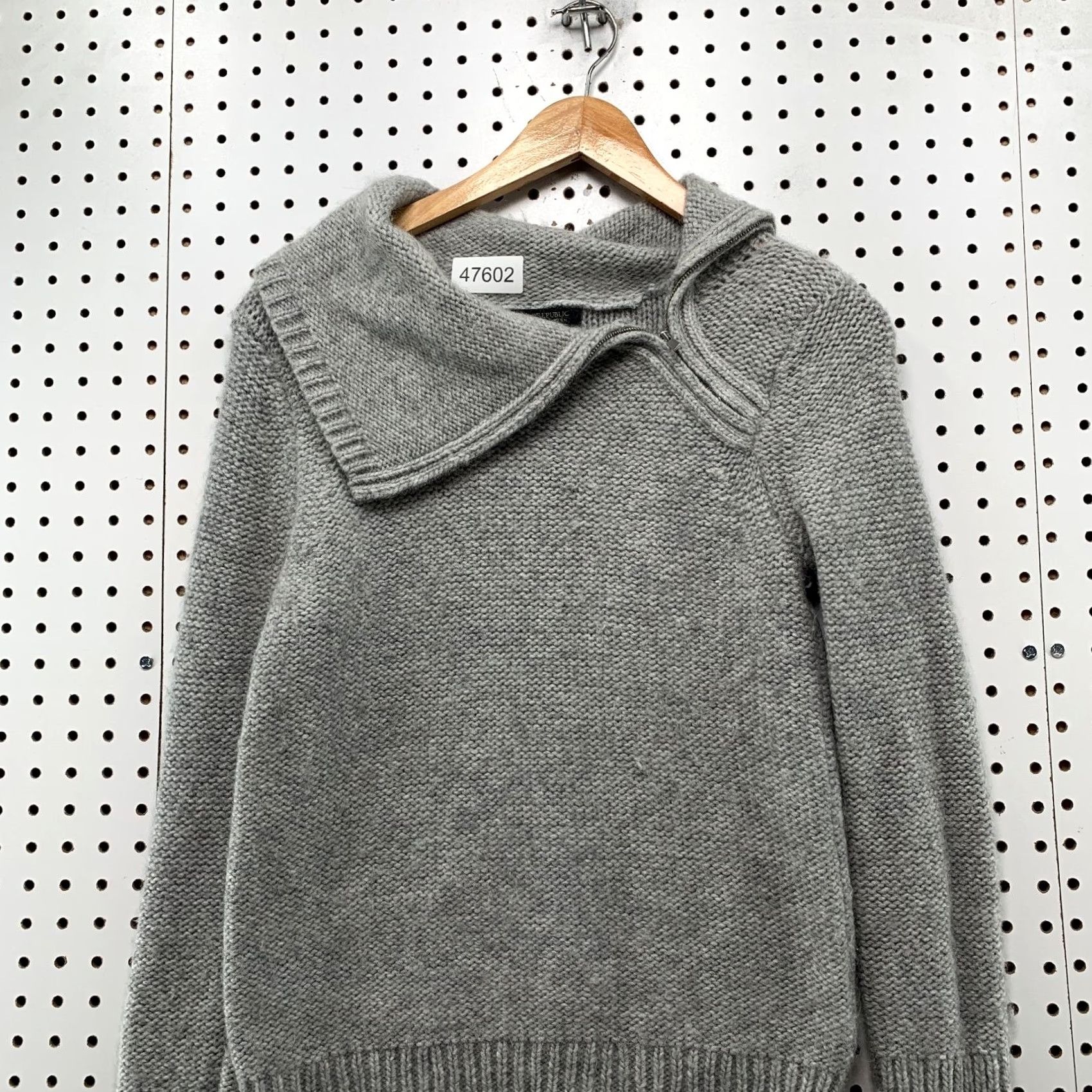 Banana Republic Banana Republic Merino Wool Sweater Womens XS Gray Alpaca Blend Knit Cowl Dolman Sleeve Pullover Knit Wool Cowl Neck Casual Size XS / US 0-2 / IT 36-38 - 5 Thumbnail