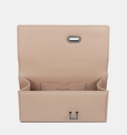 o1w1db10224 Size: OS Pouch With Shoulder StraP in Hazelnut