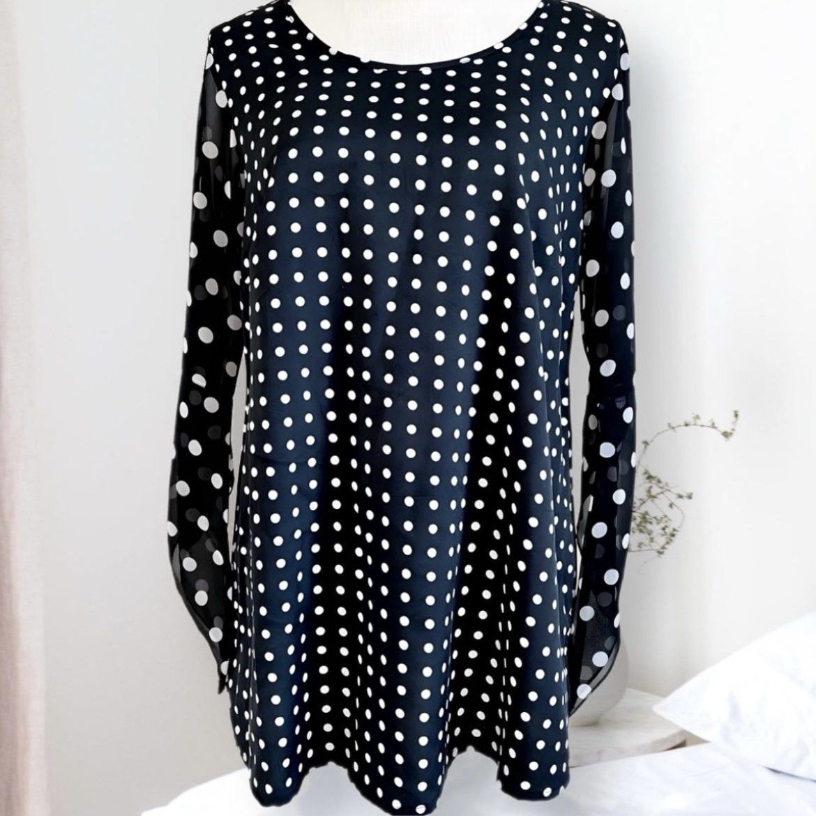 Other New Black & White Polka Dot 3/4 Bell Sleeve Top Women Small Size S / US 4 / IT 40 - 2 Thumbnail