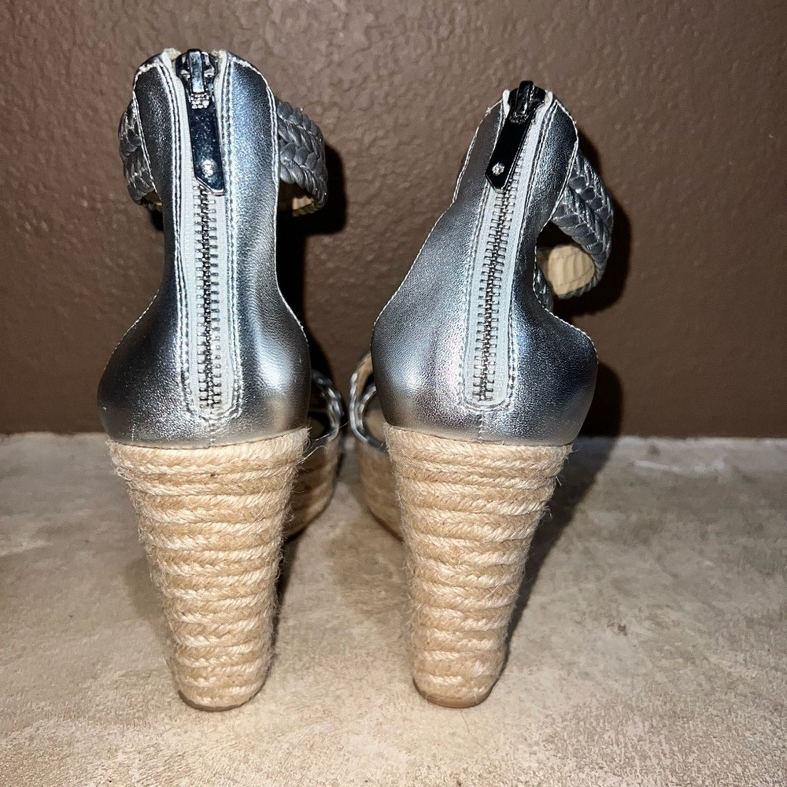 Badgley Mischka Badgley Mischka Espadrilles Size 8.5 Silver Wedge Sandals Size US 8.5 / IT 38.5 - 7 Thumbnail