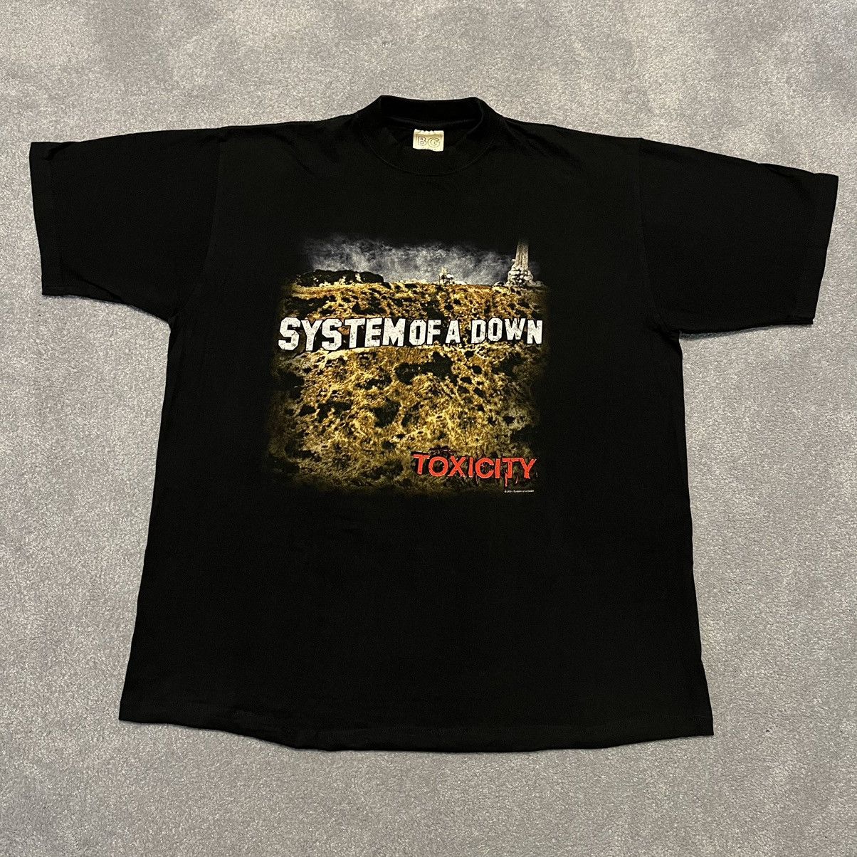 image of Band Tees x Rock T Shirt Vintage 2002 System Of A Down Toxicity World Tour Euro Tee in Black (Size 