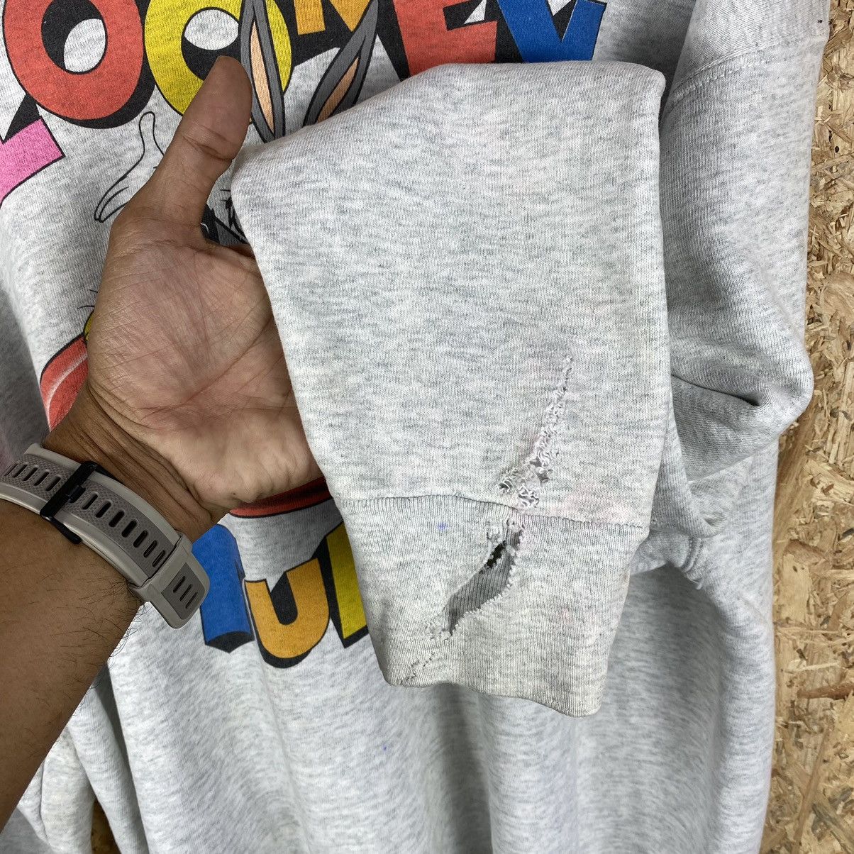 Cartoon Network × Vintage × Warner Bros VINTAGE LOONEY TUNES FAMILY WORN CONDITION SWEATSHIRT Size US XL / EU 56 / 4 - 9 Thumbnail