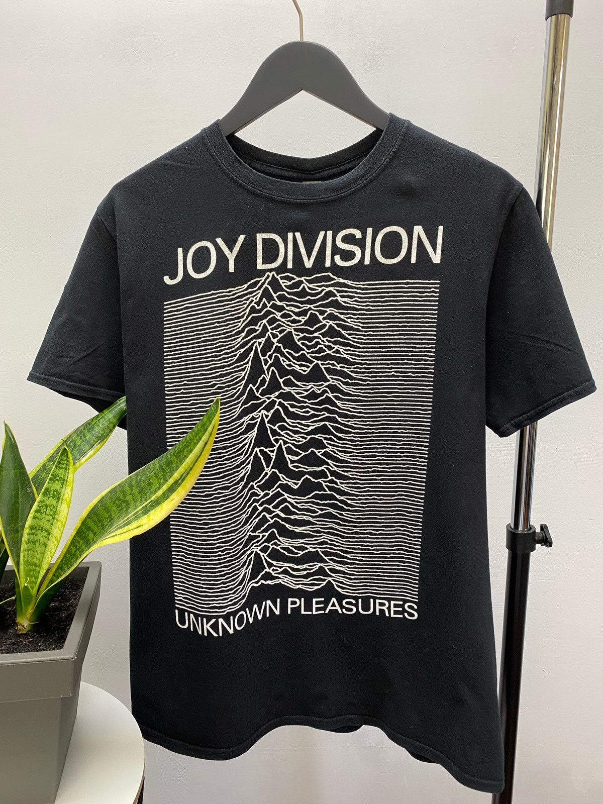 Band Tees × Joy Division Joy Division Unknown Pleasures Band T Shirt Size US L / EU 52-54 / 3 - 6 Thumbnail