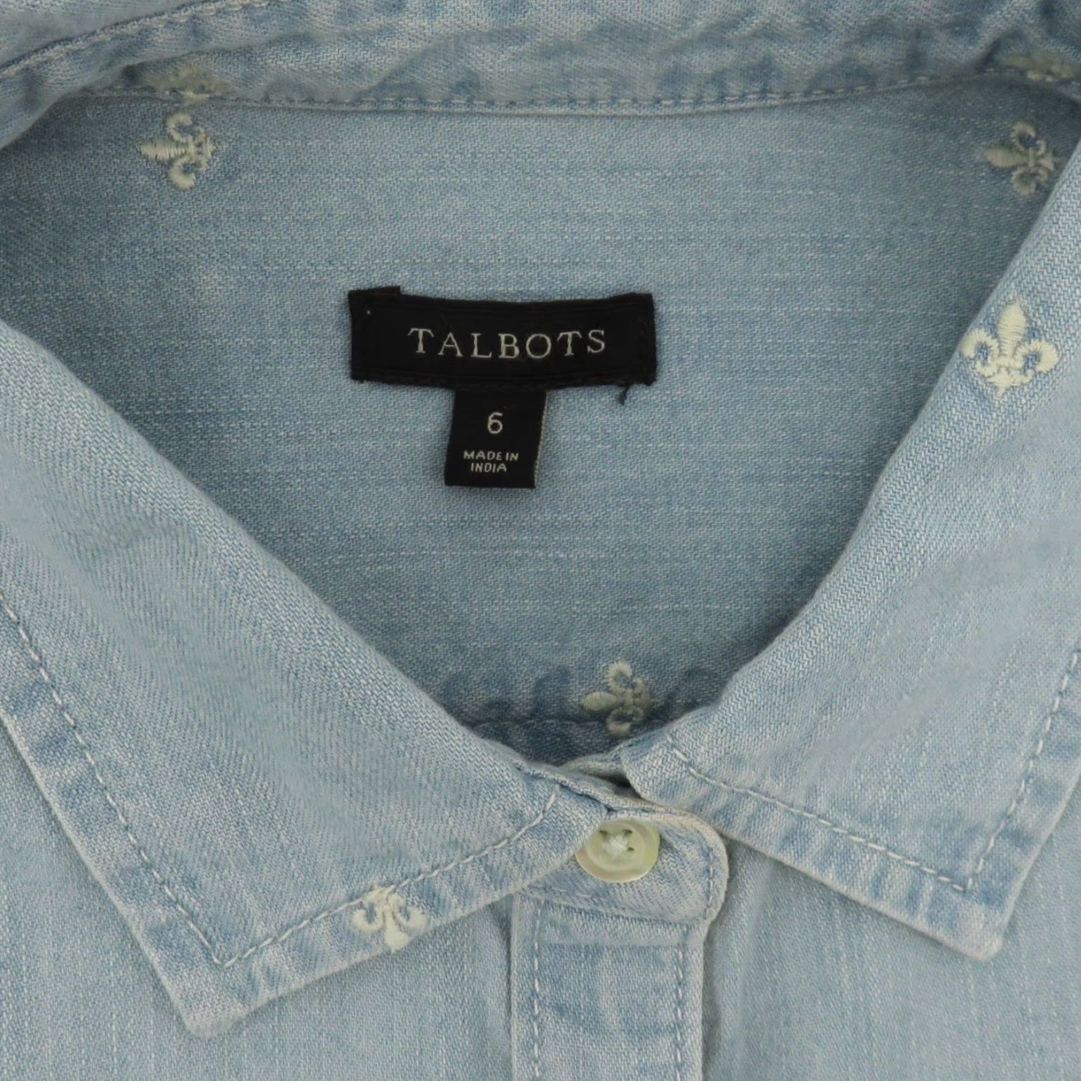 Talbots Talbots Women 6 Chambray Denim Button Shirt Embroidered Fleur De Lis Collar Top Size M / US 6-8 / IT 42-44 - 7 Thumbnail