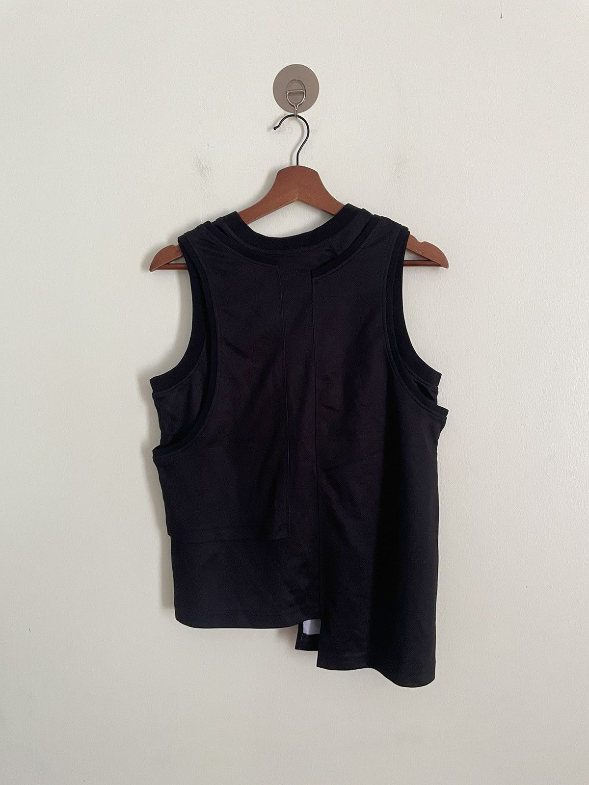Designer Ports V tank tops Size US S / EU 44-46 / 1 - 2 Thumbnail