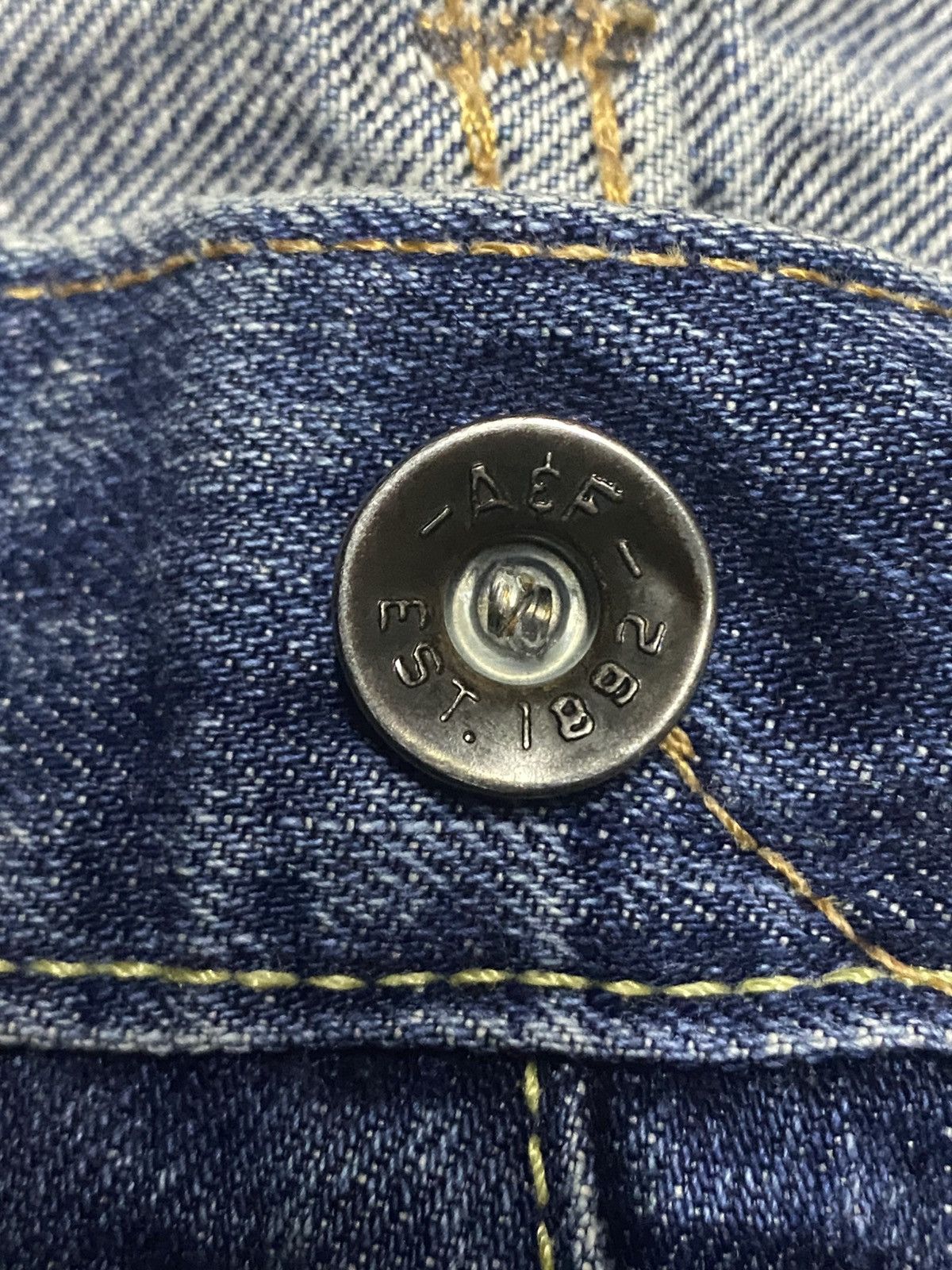 Neighborhood Ambercrombie & Fitch Faded Wash Distressed Baggy Jeans Size US 34 / EU 50 - 12 Thumbnail