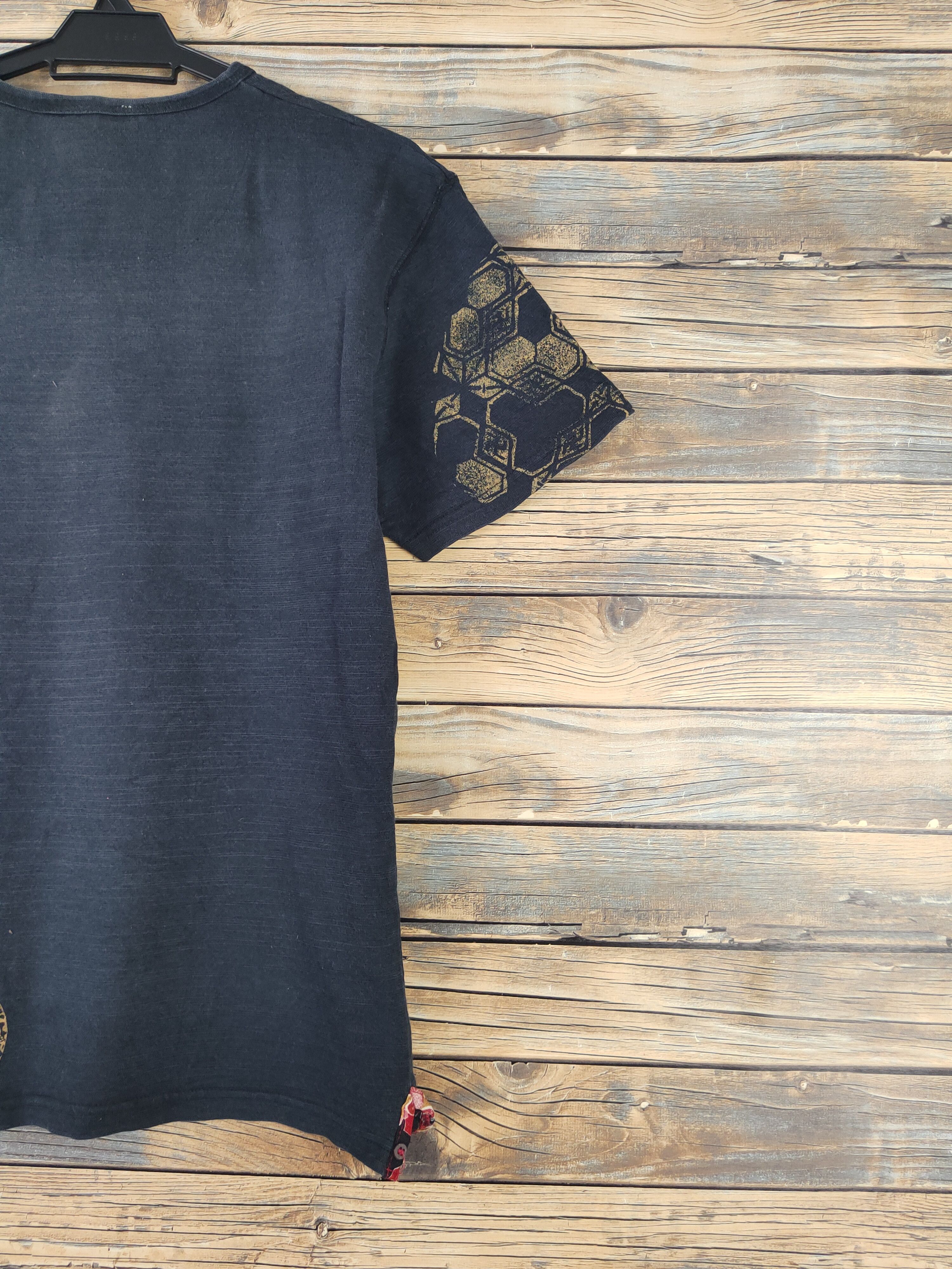 Japanese Brand DL Japan vintage embroidered Black Faded tee #564 Size US M / EU 48-50 / 2 - 11 Thumbnail