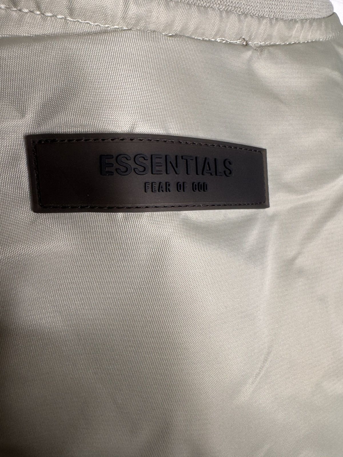 Fear of God Fear of God ESSENTIALS Nylon 1/4 Zip Size US XL / EU 56 / 4 - 14 Thumbnail