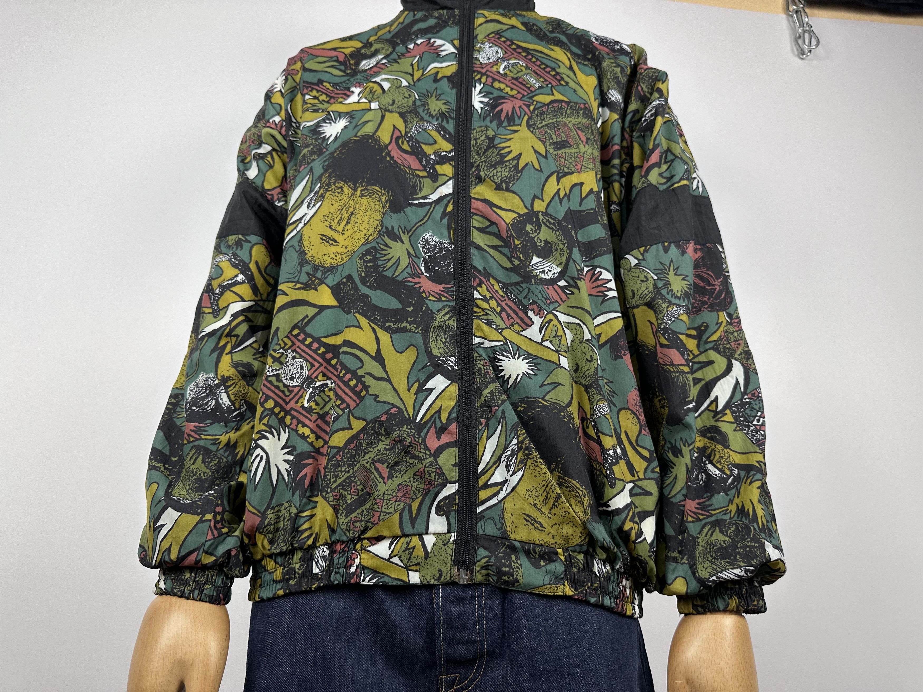 Vintage Vintage 90s Super Champ All Over Crazy Print Jacket Size US L / EU 52-54 / 3 - 4 Thumbnail