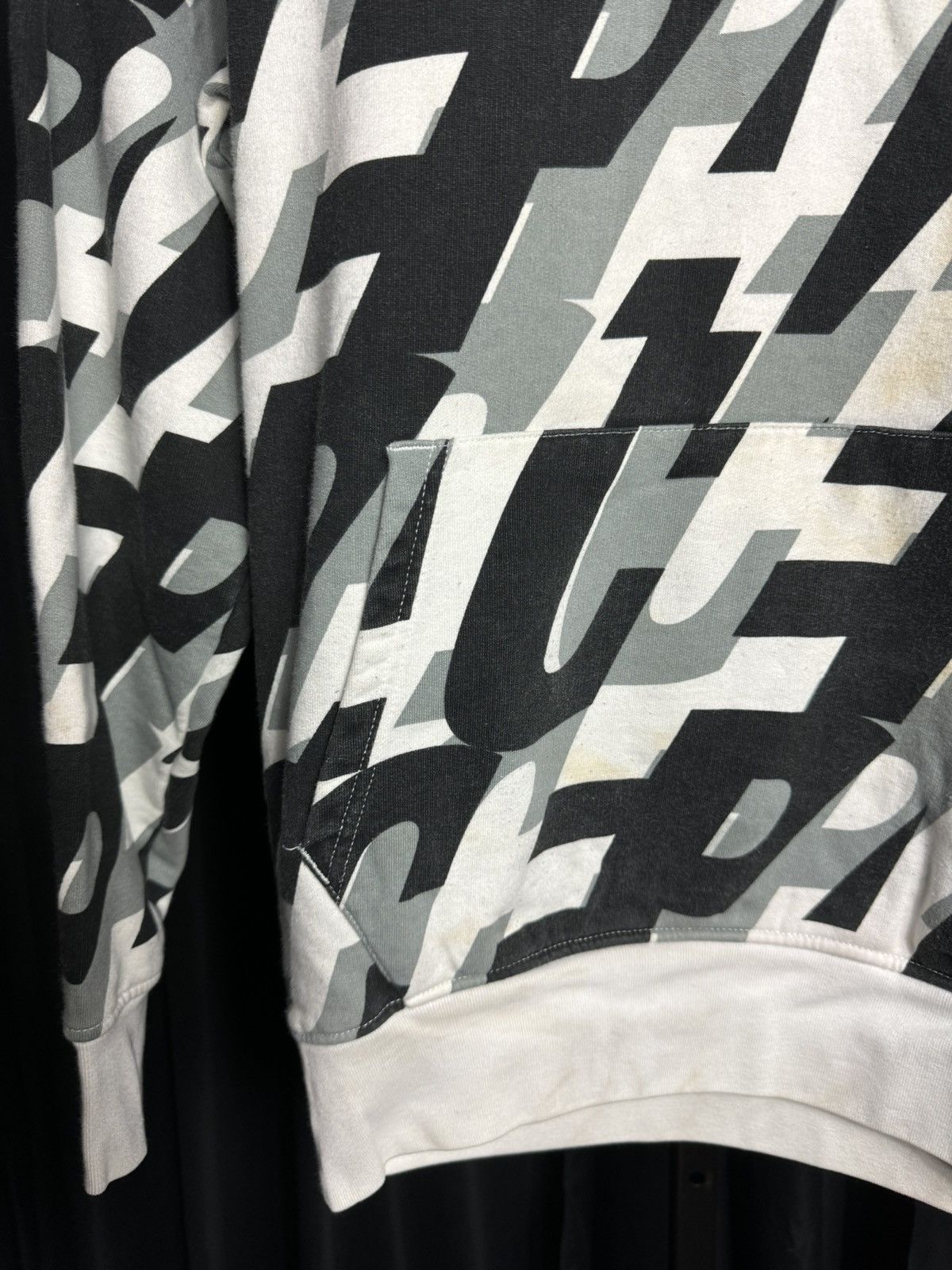Palace Palace All over print Repeat Logo Hoodie - Medium Size US M / EU 48-50 / 2 - 3 Thumbnail