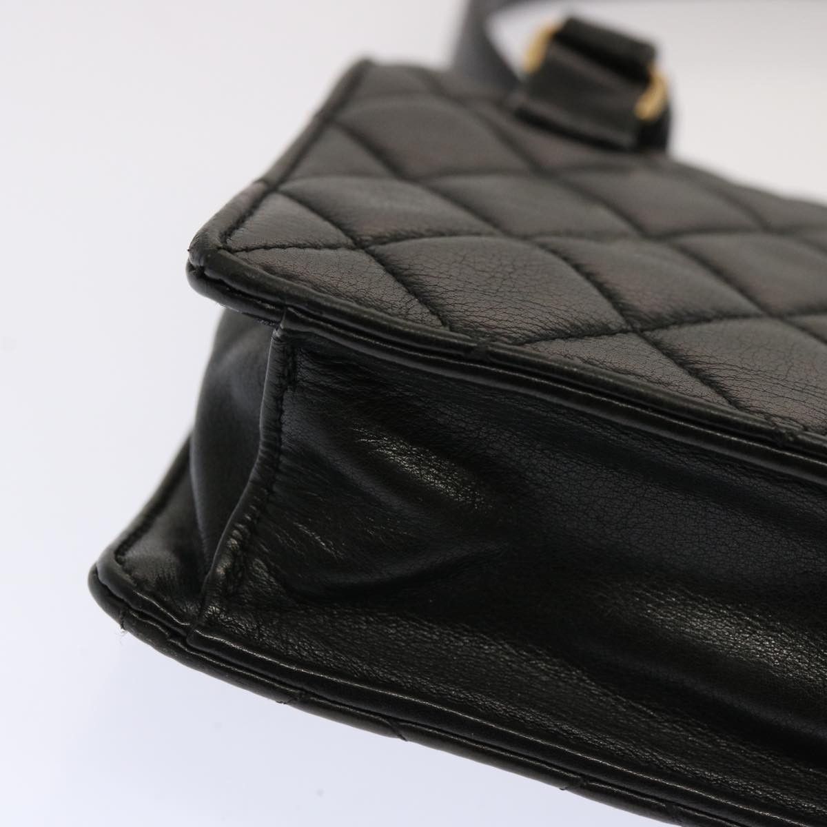 Chanel CHANEL Matelasse Turn Lock Waist Bag Lamb Skin Black CC Size ONE SIZE - 15 Thumbnail