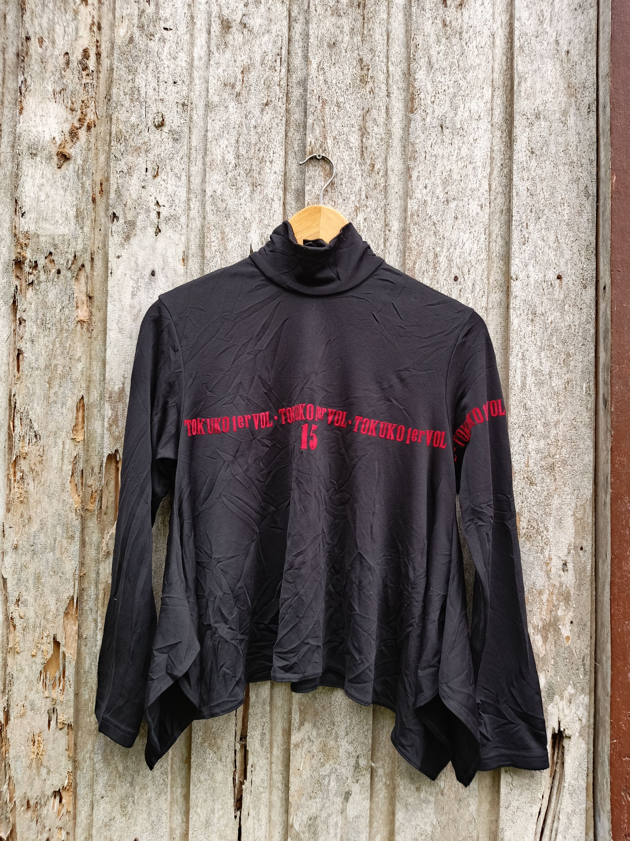 tokuko 1er vol gothic designer tops