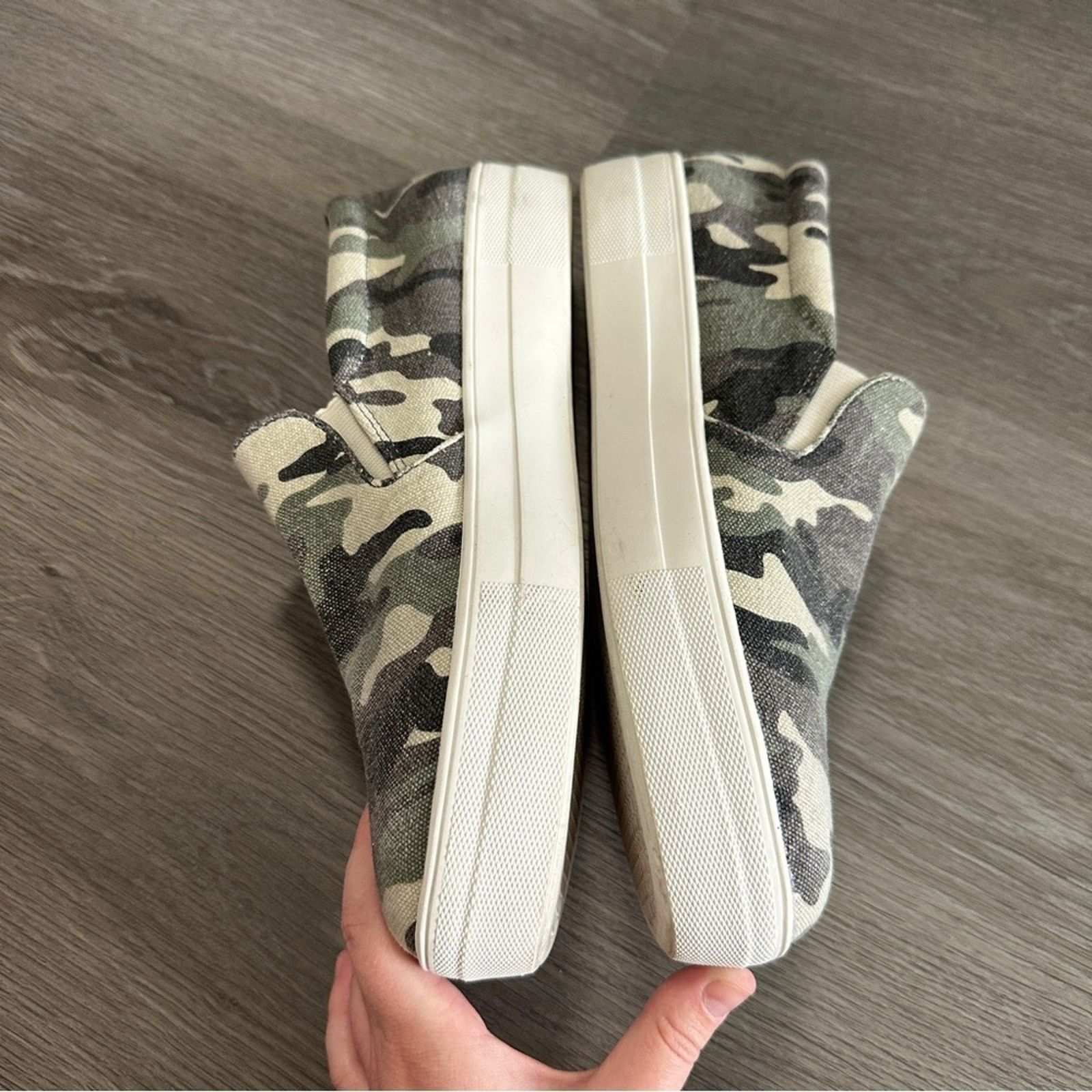 Steve Madden Steve Madden Gill Green Camo Slip On Platform Sneakers Size US 9.5 / IT 39.5 - 3 Thumbnail