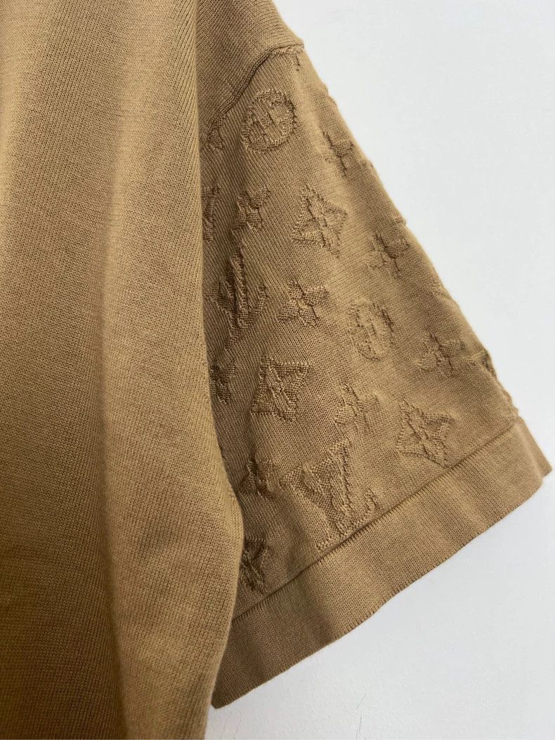 Louis Vuitton Louis Vuitton Khaki arm print short sleeve Size US M / EU 48-50 / 2 - 4 Thumbnail