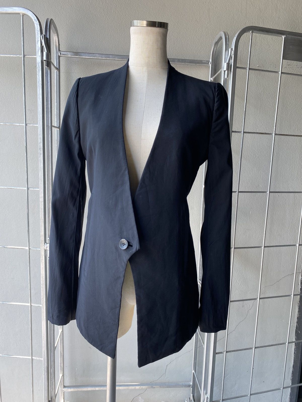 Helmut Lang HELMUT LANG New York Black Deep V-Neck Blazer Size XS / US 0-2 / IT 36-38 - 19 Thumbnail