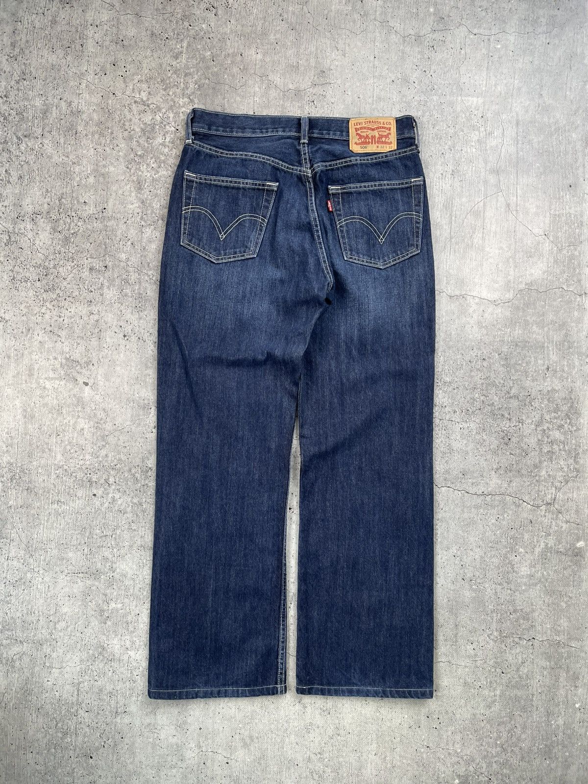 Jean × Levi's × Vintage Y2k Denim Levis 506 Jeans Vintage Y2k Man Baggy Dark Blue Size US 32 / EU 48 - 1 Thumbnail