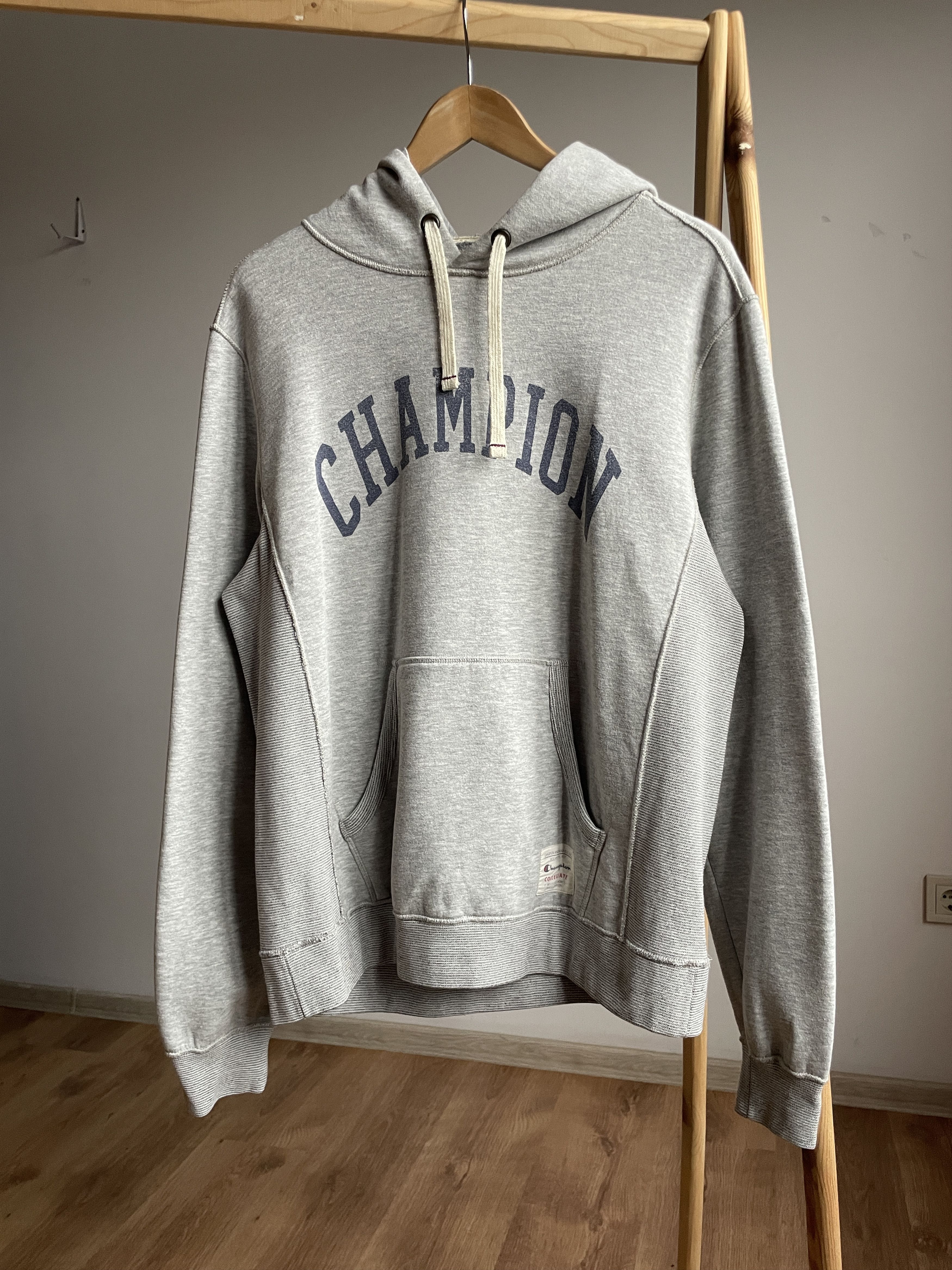 Champion Champion Collegiate Spell Out Hoodie Size L Size US L / EU 52-54 / 3 - 1 Thumbnail