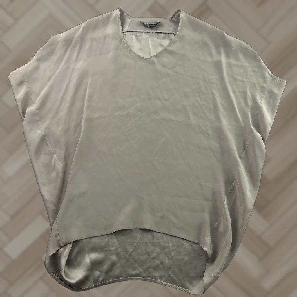 Vince Vince Blouse Shirt Women's M Tan Silk 100% Short Sleeve Size M / US 6-8 / IT 42-44 - 1 Thumbnail