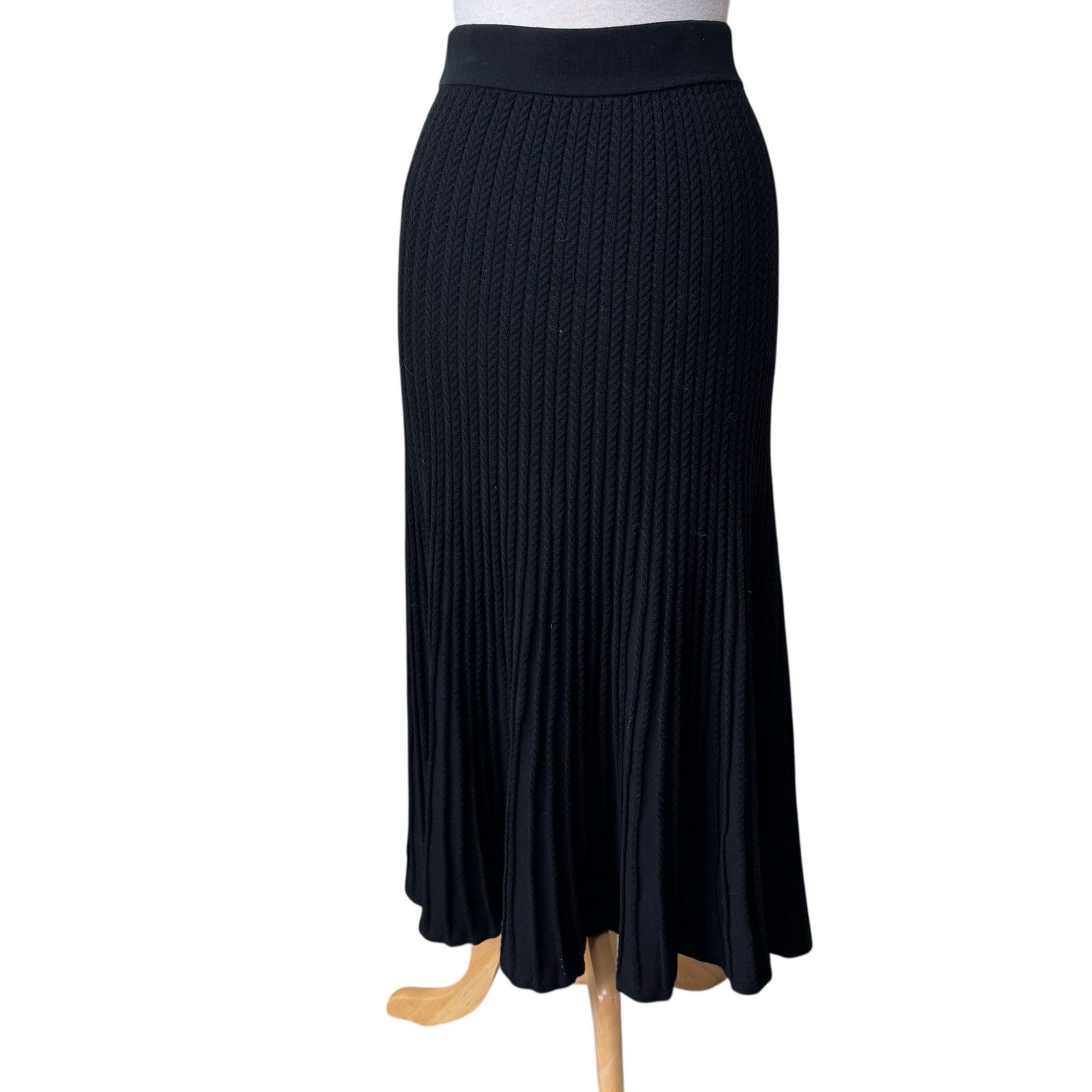 Other PERUVIAN CONNECTION Knit A-line Flutter Midi Skirt Black Size 28" / US 6 / IT 42 - 1 Thumbnail