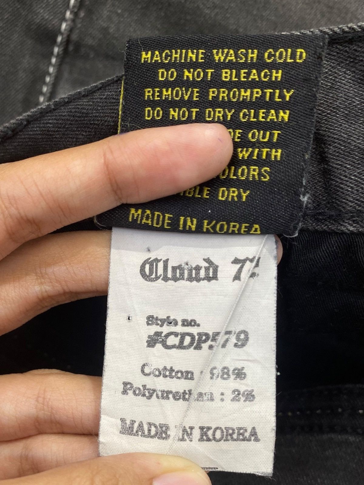 Japanese Brand Japanese Brand Dark Faded Wash Style Straight Cut Jeans Size US 32 / EU 48 - 12 Thumbnail