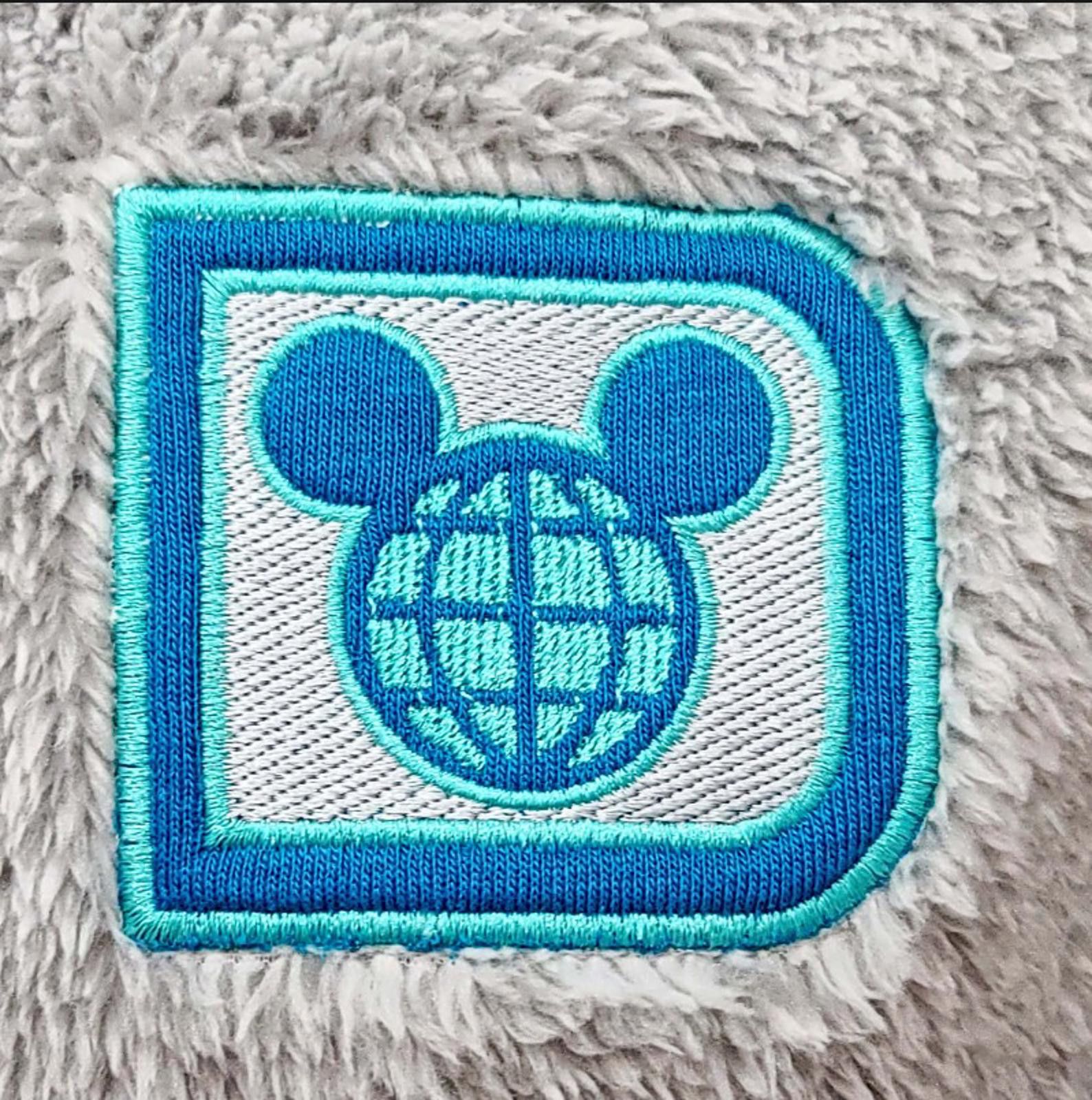 Disney Disney Plush Fleece Jacket - Size 1X - NWT (New) Size XL / US 12-14 / IT 48-50 - 7 Thumbnail