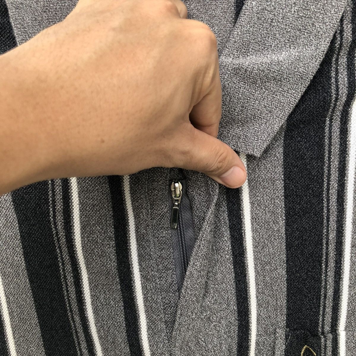 Vintage Vintage 90s Gianni Valentino Stripes Small Logo Polo | M Size US M / EU 48-50 / 2 - 4 Thumbnail