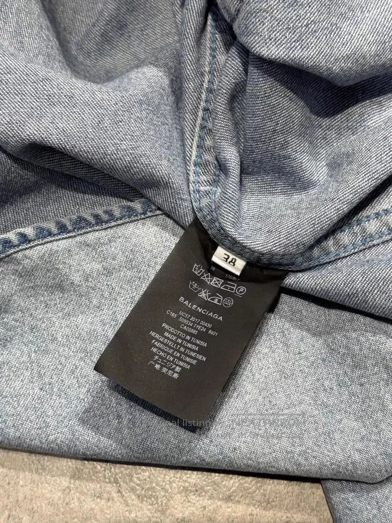 Balenciaga Balenciaga Washed Blue Denim Jacket. Size US S / EU 44-46 / 1 - 6 Thumbnail