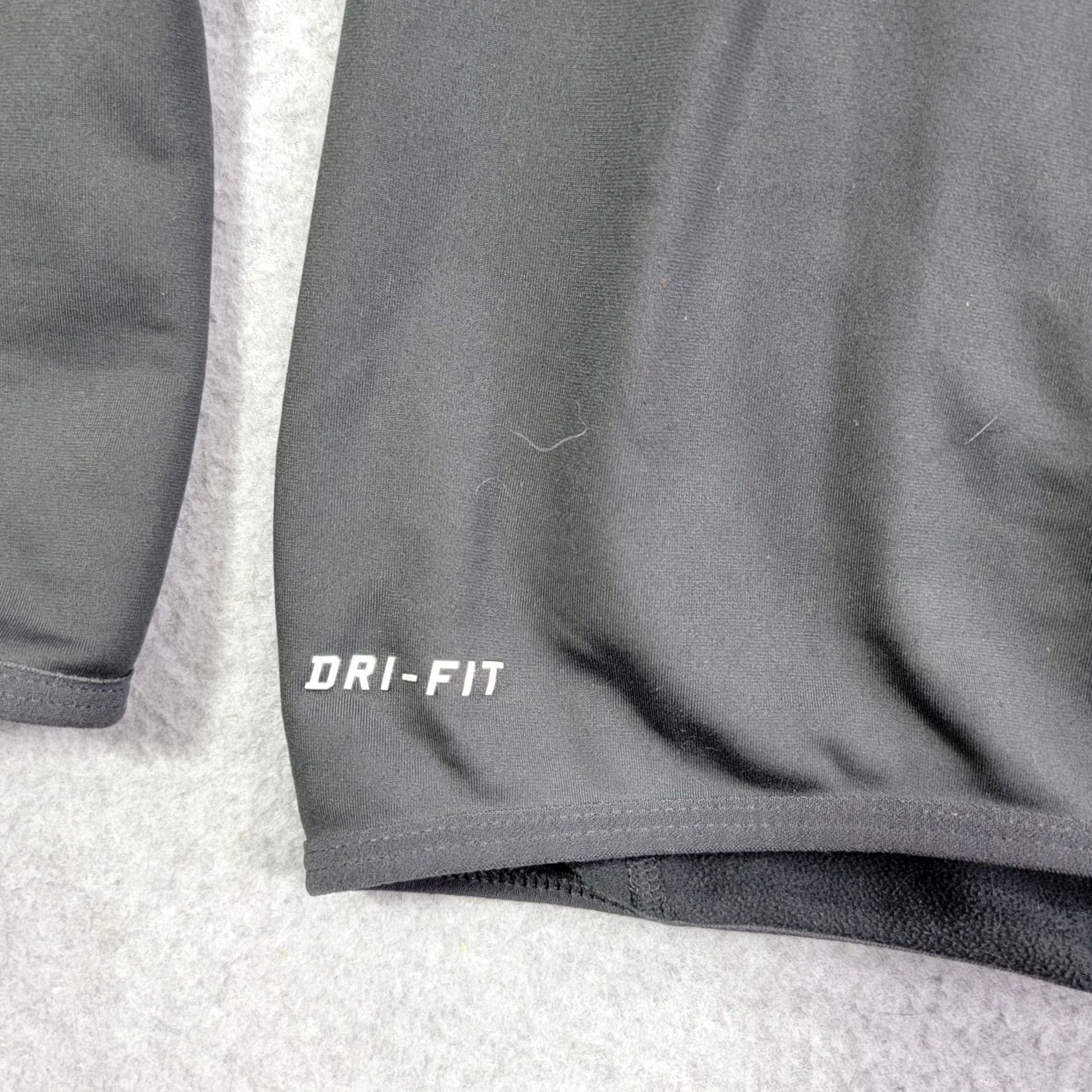 Nike Nike Dri-Fit 1/4 Zip Long Sleeve Pullover Fleece Mens XL Dark Gray Sweatshirt Pullover Activewear Mens Size US XL / EU 56 / 4 - 2 Thumbnail