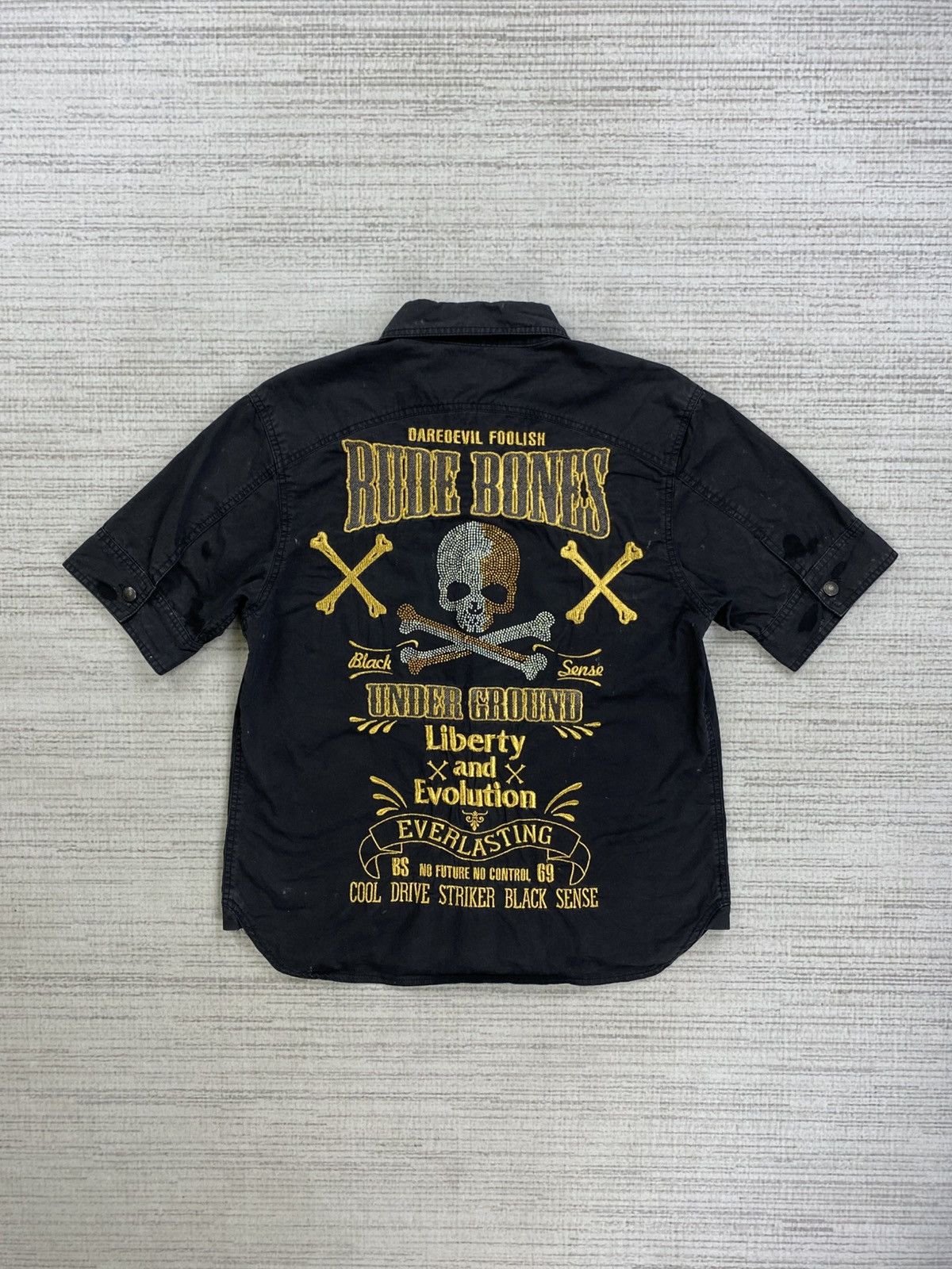 Hysteric Glamour × Vintage Vintage Rude Bones Embroidery Shortsleeve Button Ups Shirt Size US M / EU 48-50 / 2 - 1 Thumbnail