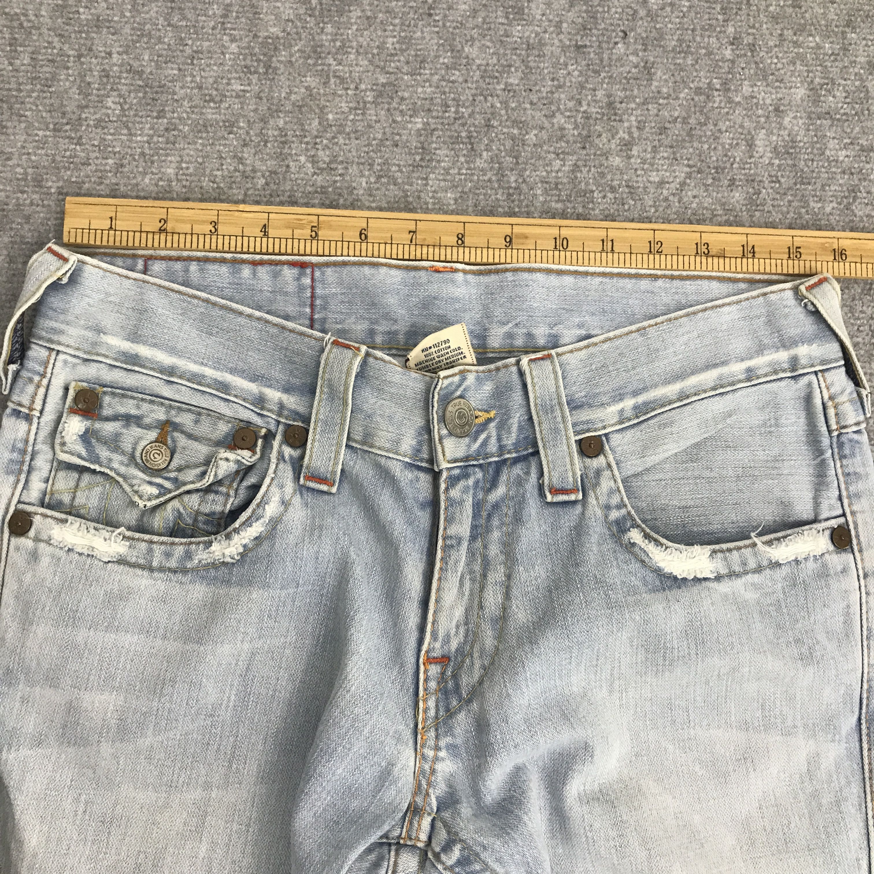 True Religion Rare True Religion distressed Light wash denim pants Size US 30 / EU 46 - 8 Thumbnail