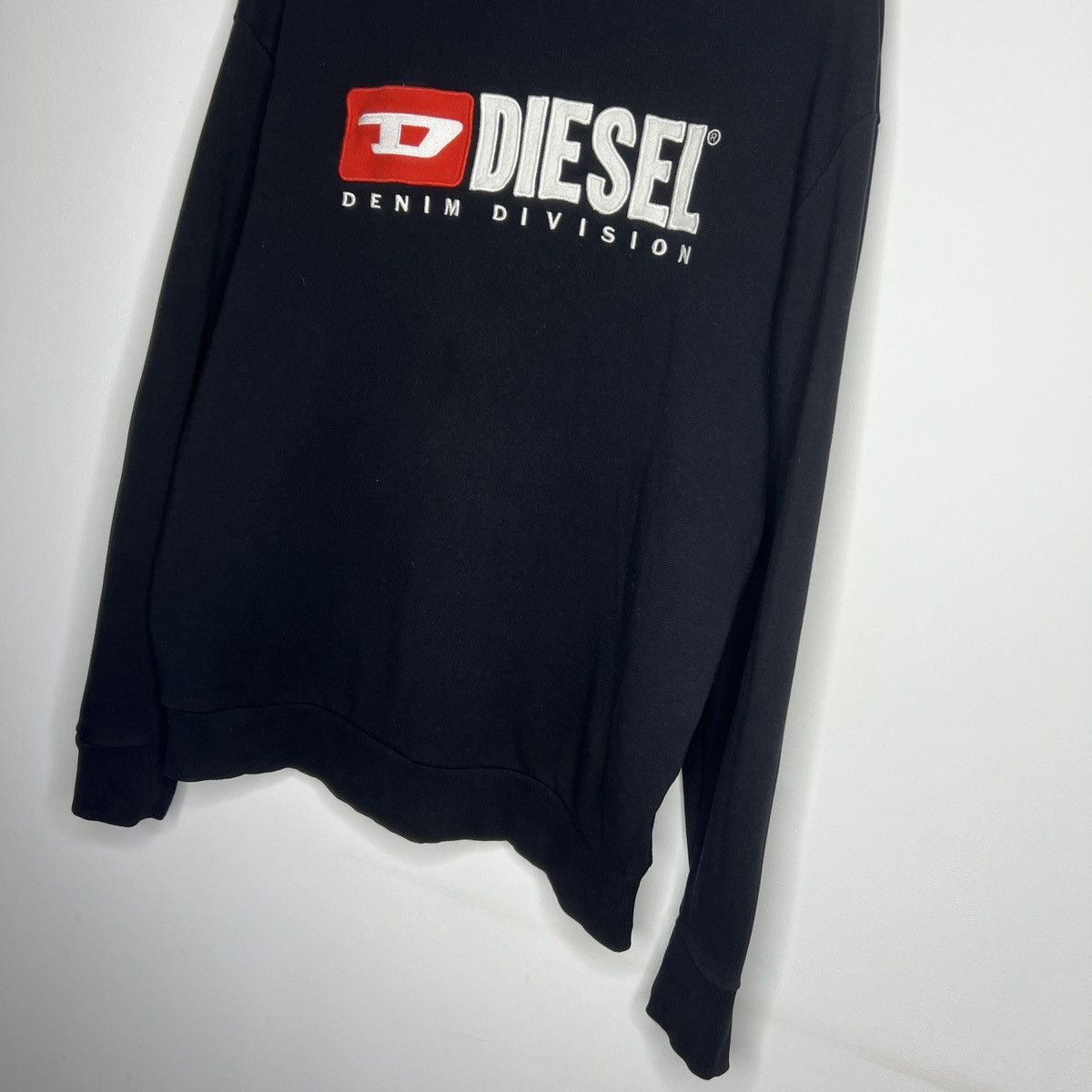 Diesel × Vintage Vintage Y2K Diesel Box Logo Sweatshirt RAREl HYPE Size US L / EU 52-54 / 3 - 2 Thumbnail