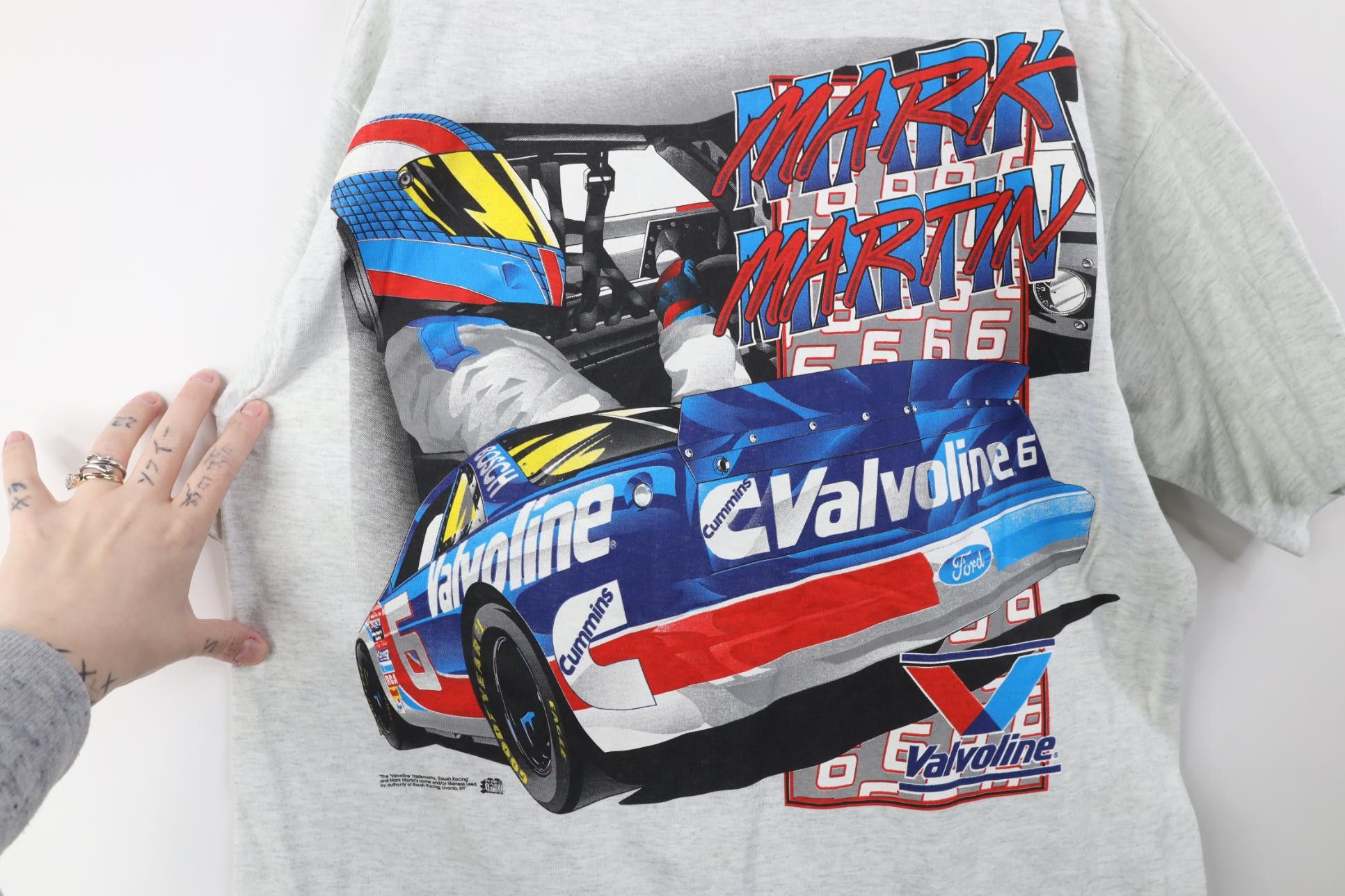 Vintage Vintage 90s NASCAR Mark Martin Valvoline Racing T-Shirt US Size US L / EU 52-54 / 3 - 10 Thumbnail