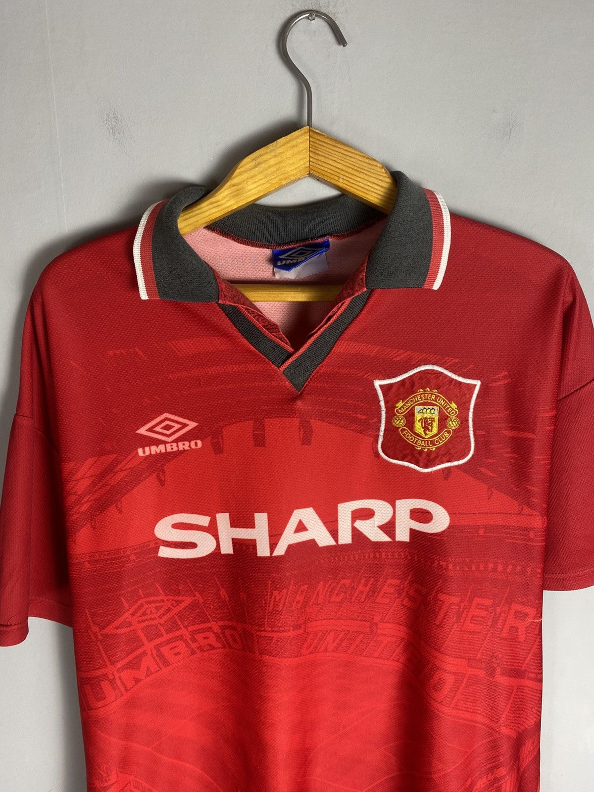 Umbro Vintage Umbro Manchester United jersey football sharp Size US L / EU 52-54 / 3 - 2 Thumbnail