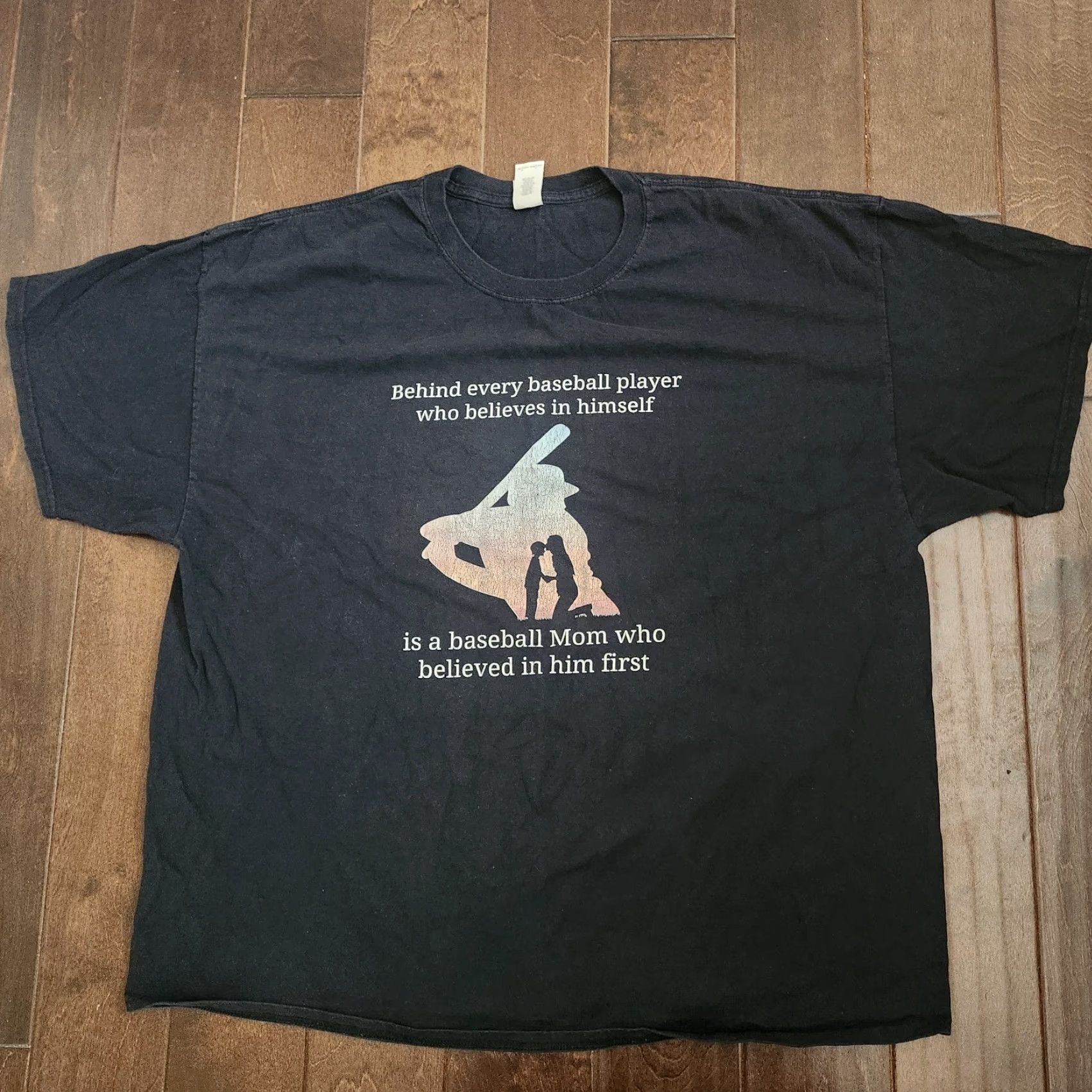 Gildan Baseball Mom Graphic T Shirt Gildan Short Sleeve 3XL Black Women? Size US XXL / EU 58 / 5 - 2 Thumbnail