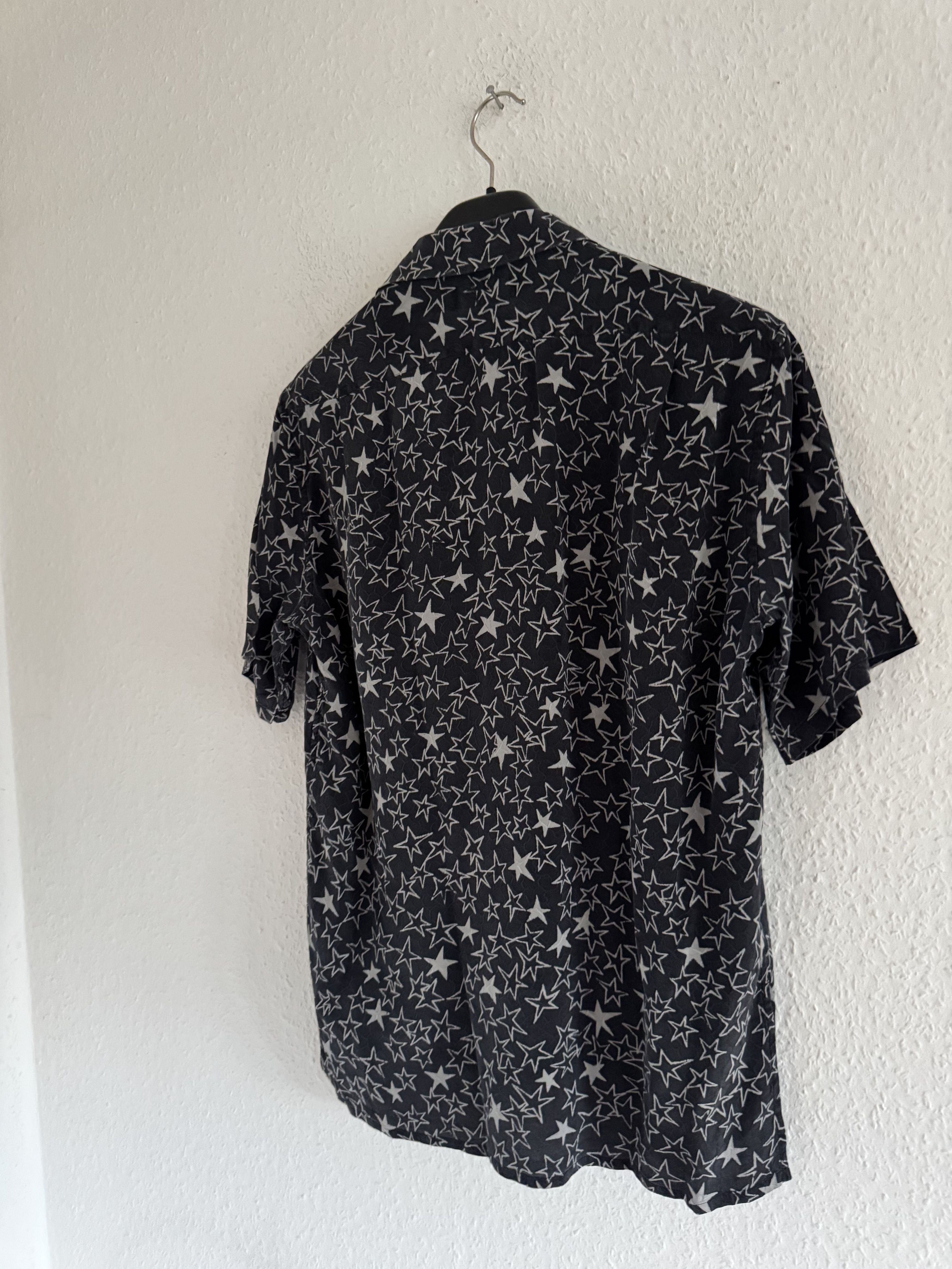 Saint Laurent Paris SS20 Star Print Silk Shirt Size US S / EU 44-46 / 1 - 14 Thumbnail