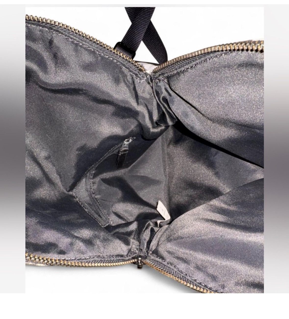 Lululemon Lululemon Black zip crossbody pouch Size ONE SIZE - 6 Thumbnail