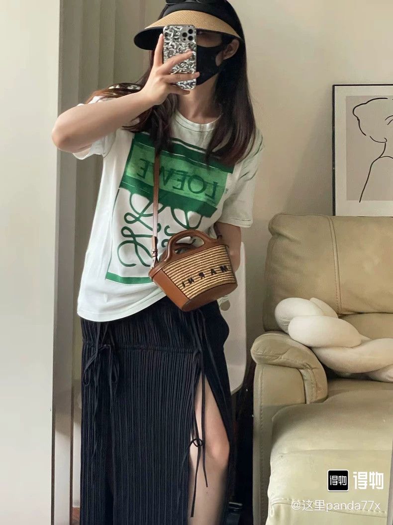 Loewe loewe White and green printed short sleeve 2506-Nextarrow Size US L / EU 52-54 / 3 - 5 Thumbnail