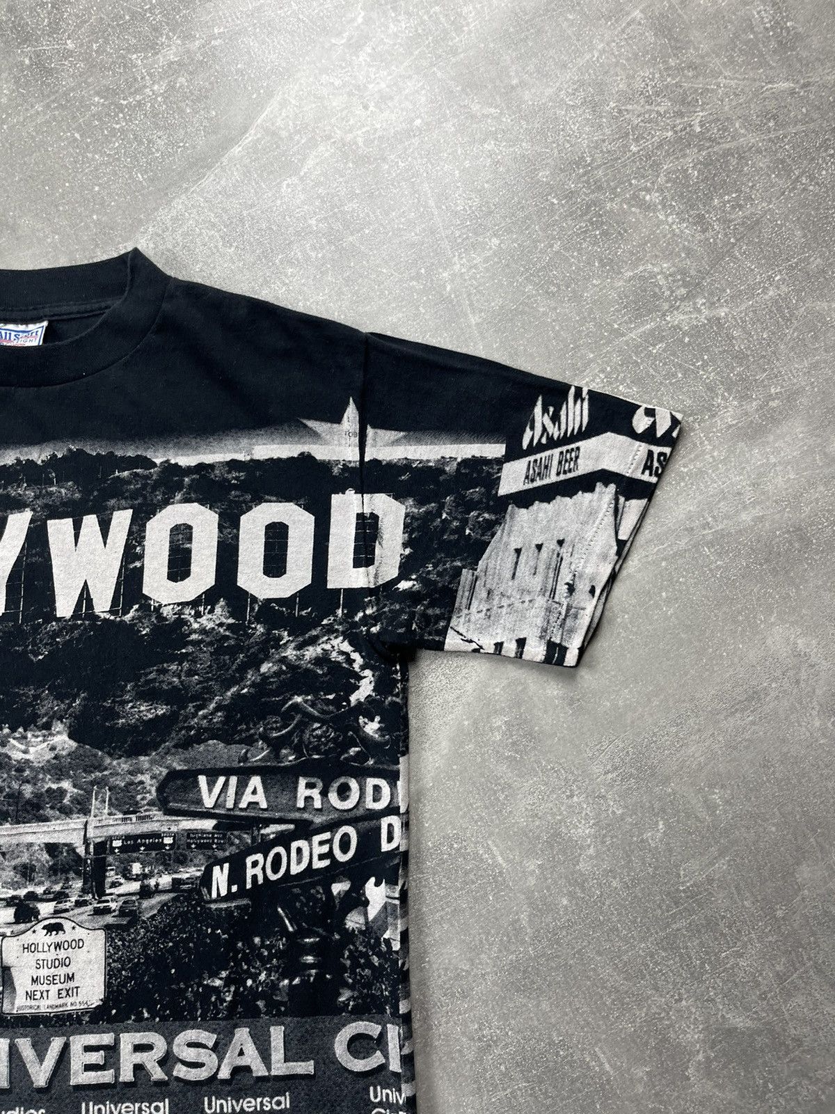 Vintage Vintage 90s Hollywood Universal City Graphic T-Shirt USA Size US M / EU 48-50 / 2 - 4 Thumbnail