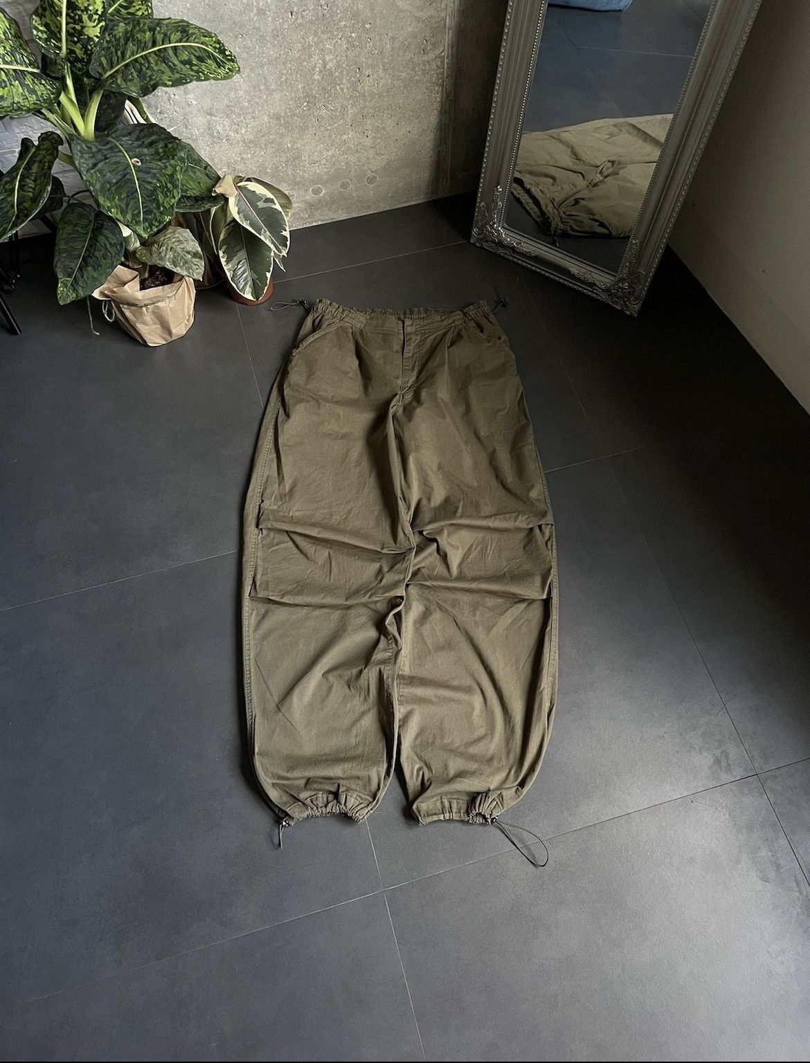 Japanese Brand Vintage Japanese Faded Flared Parachute Pants Like Maharishi Size US 32 / EU 48 - 1 Thumbnail