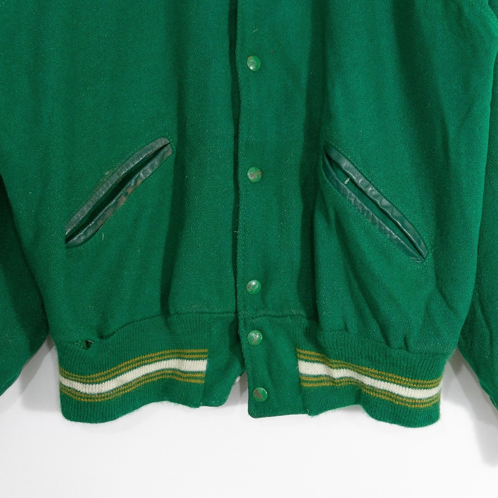 Vintage Vintage 60s Varsity Wool Letterman Jacket Medium Thrashed Size US M / EU 48-50 / 2 - 3 Thumbnail