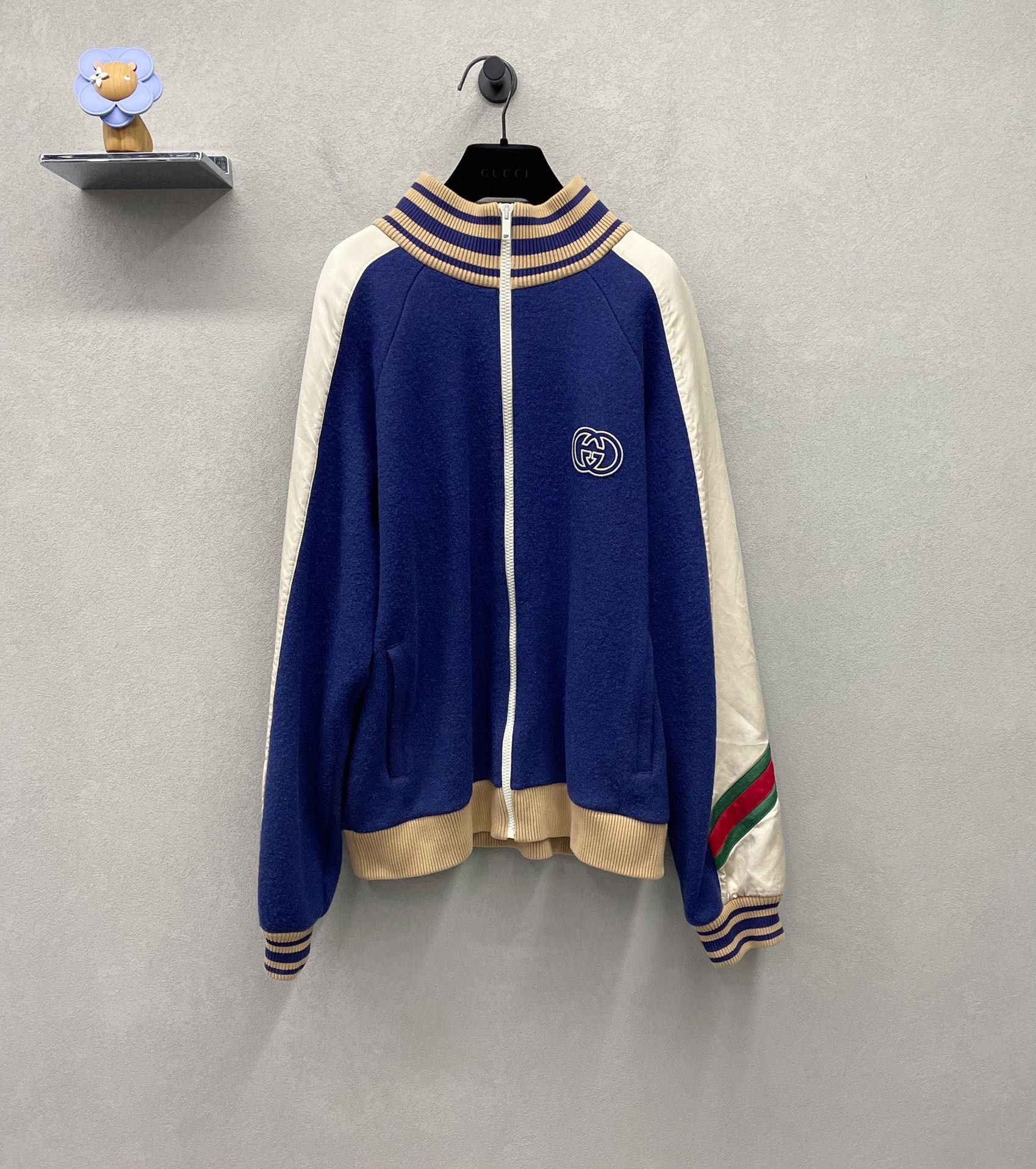 Gucci Gucci Blue stitching jacket 2501-Nextarrow Size US M / EU 48-50 / 2 - 1 Thumbnail