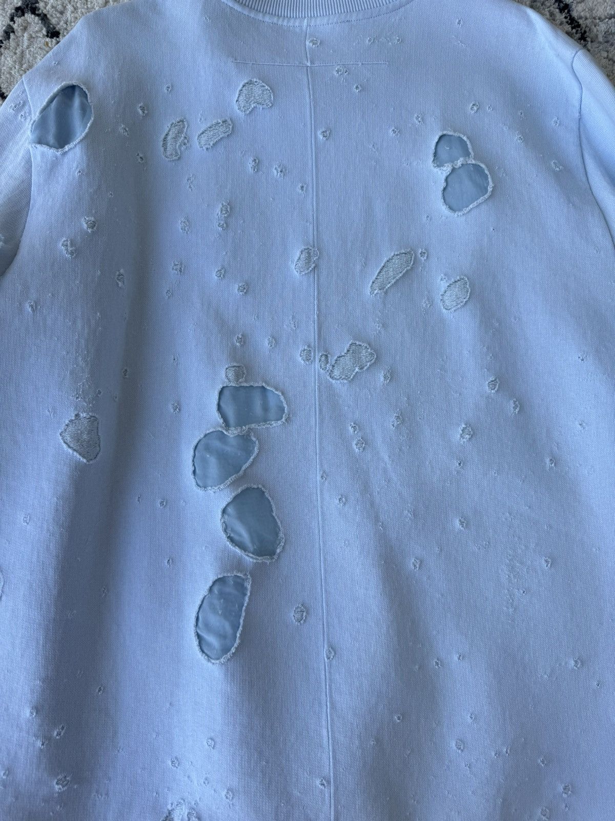 Givenchy Givenchy Baby Blue Destroyed/Distressed Logo Crewneck Size US L / EU 52-54 / 3 - 8 Thumbnail