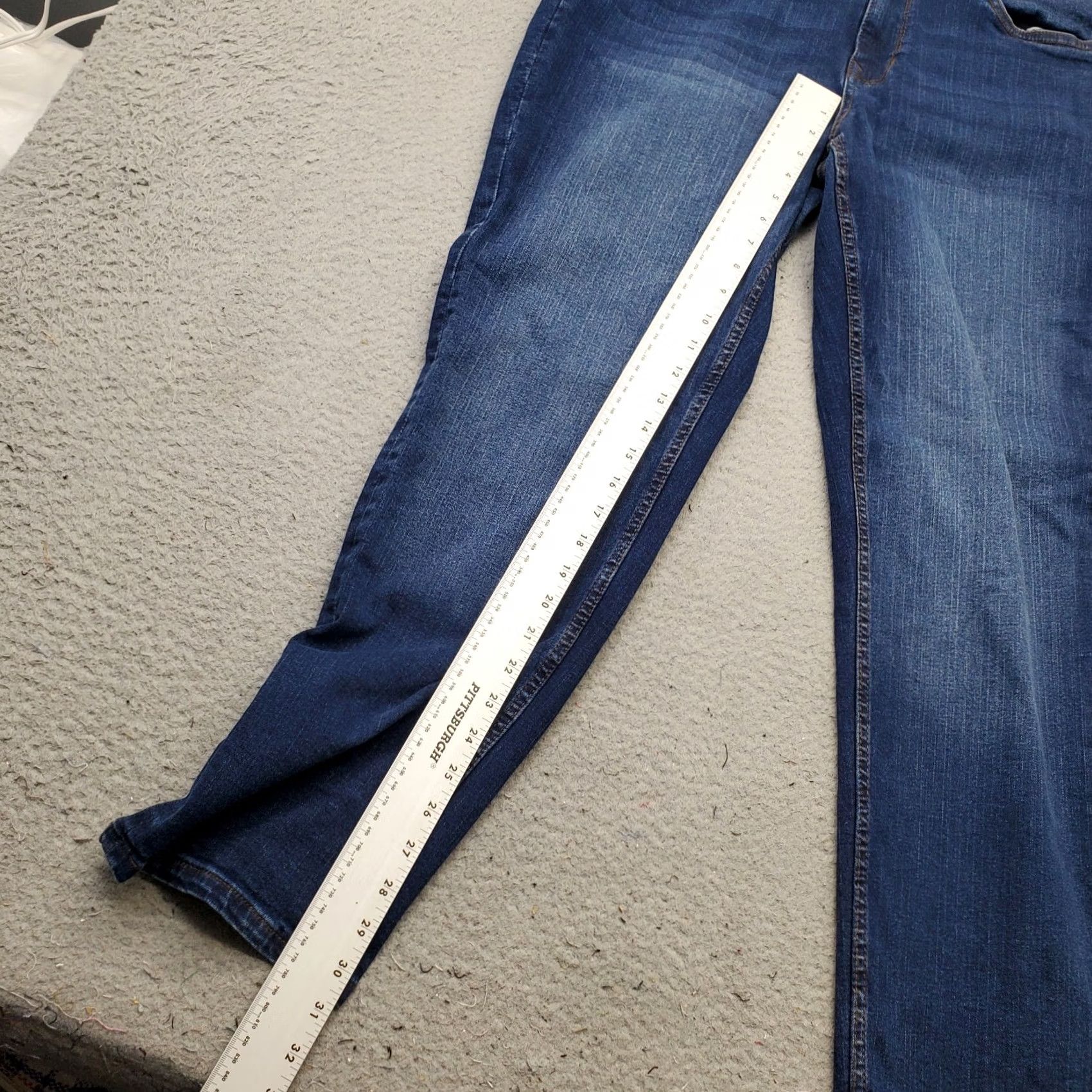 DKNY DKNY Mens Jeans 34 Straight Denim Blue Stretch Comfort 5-Pocket Regular Inseam 30.75" Whiskered Faded Boho Vintage: No Size US 34 / EU 50 - 5 Thumbnail