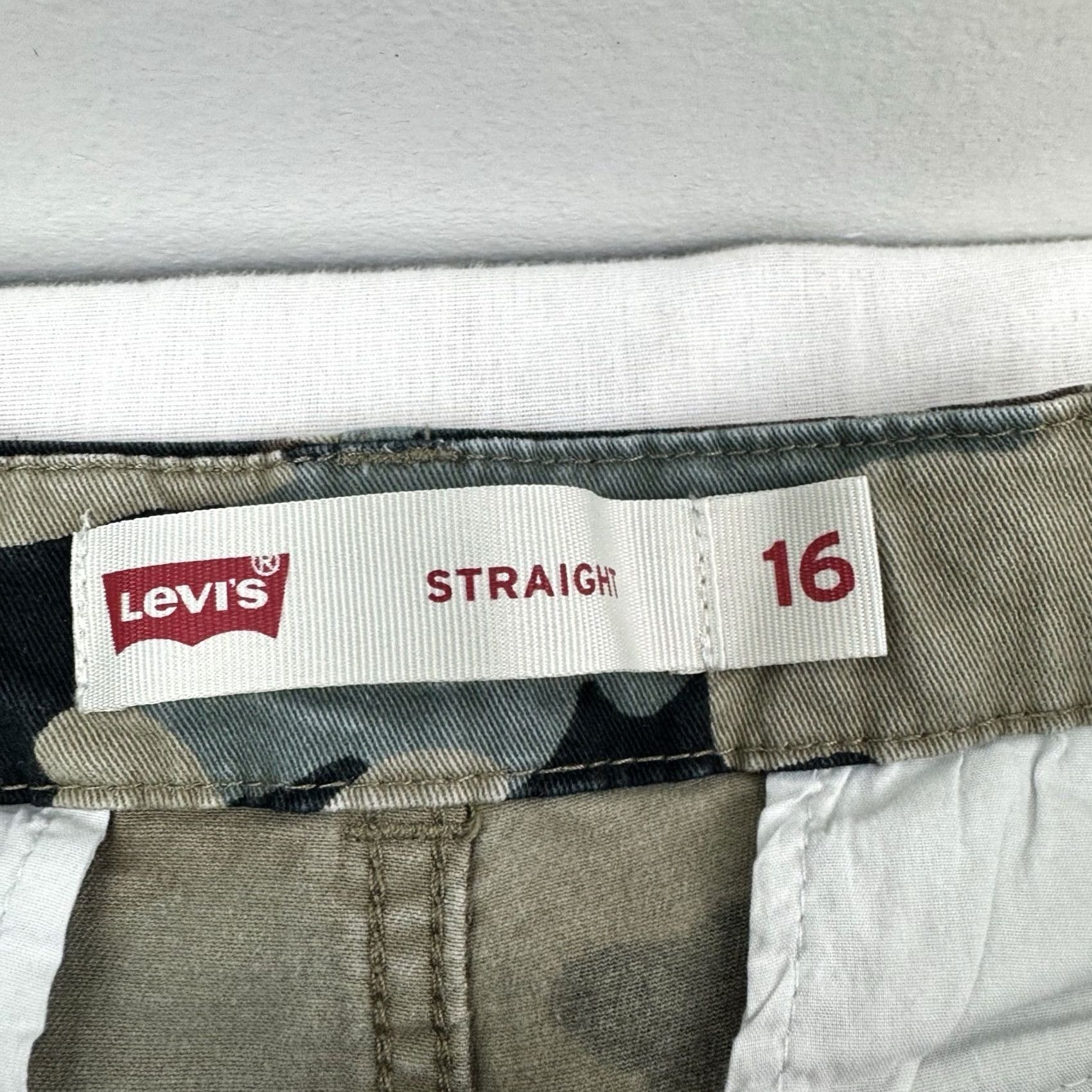 Levi's Levi's Camo Cargo Pants Womens 28x39 Pants Camouflage Pockets Straight Leg Vintage No Size 28" / US 6 / IT 42 - 6 Thumbnail