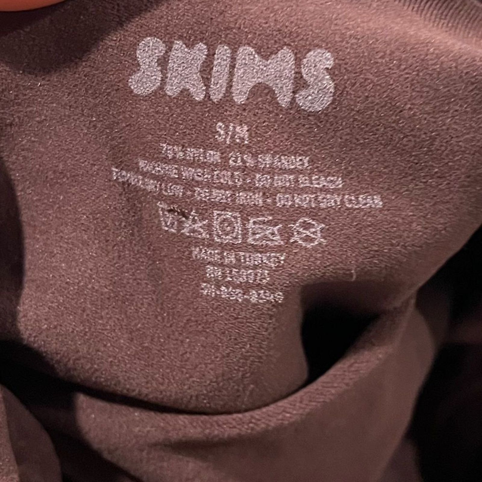 SKIMS NWOT Skims Sculpting Bodysuit Mid Thigh - Size S/M Size S / US 4 / IT 40 - 2 Thumbnail