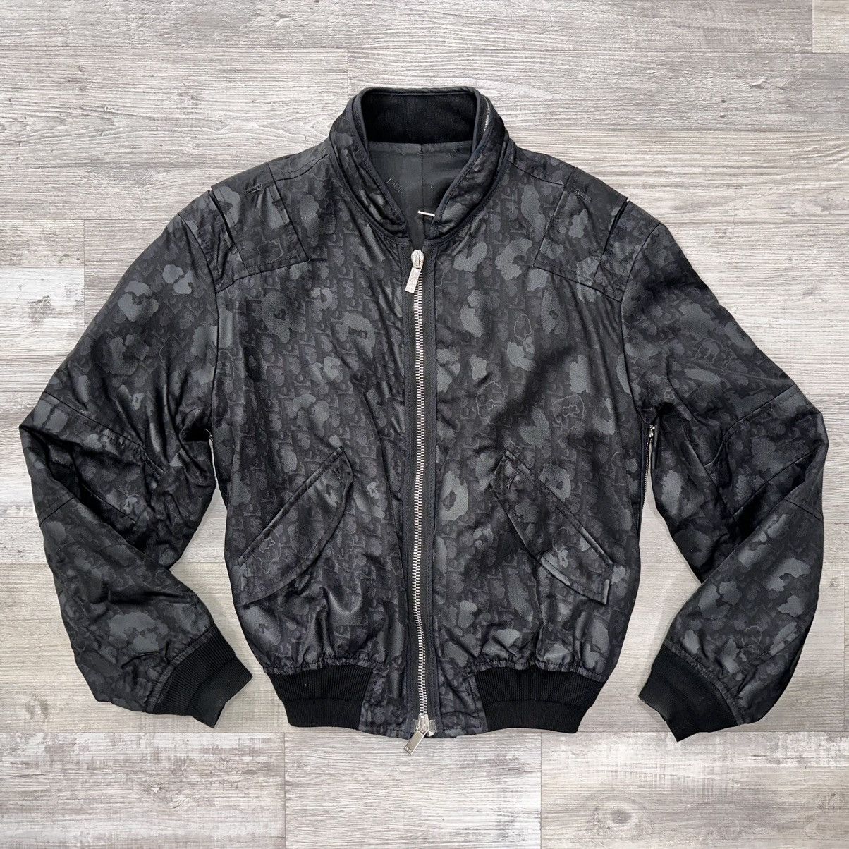 Dior UNISEX DIOR OBLIQUE COATED BOMBER JACKET SIZE 44 Size US S / EU 44-46 / 1 - 1 Thumbnail