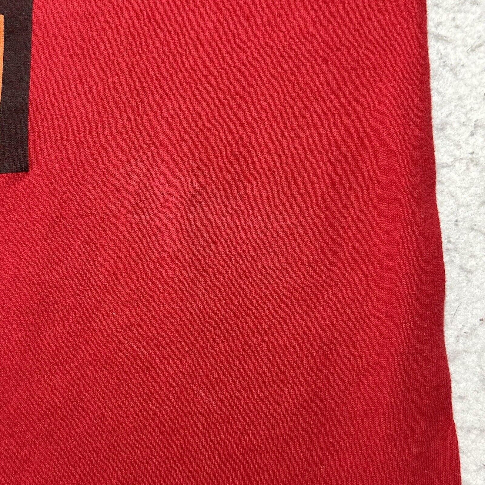 NFL NFL Tampa Bay Buccaneers Medium Tom Brady Graphic TShirt #12 Size US M / EU 48-50 / 2 - 8 Thumbnail