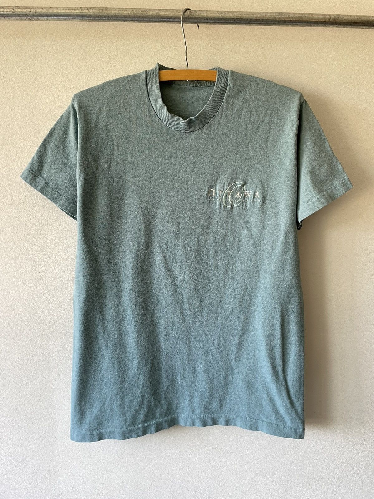 Vintage Vintage 90s Ottawa Canada Embroidered tee Size US M / EU 48-50 / 2 - 2 Thumbnail