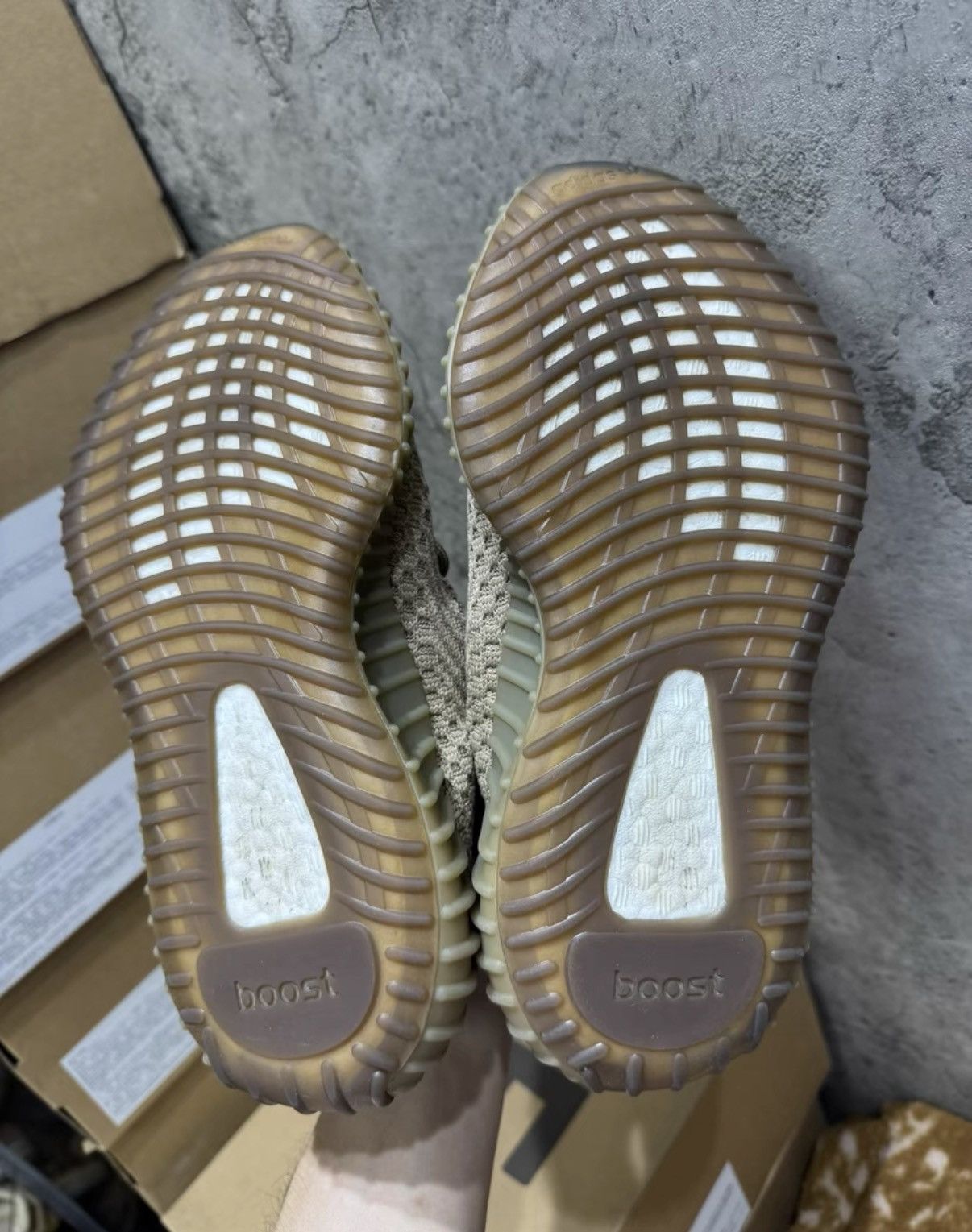 Adidas Adidas Yeezy 350 Sand Taupe Angel K37 Size US 7 / IT 37 - 5 Thumbnail