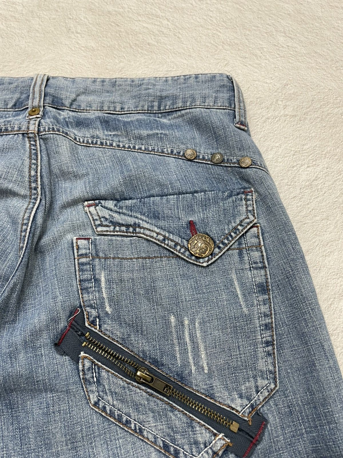 Japanese Brand 2000s anti-label Jorts Denim Mudwash Studed Jeans Y2K Japan Size US 33 - 9 Thumbnail